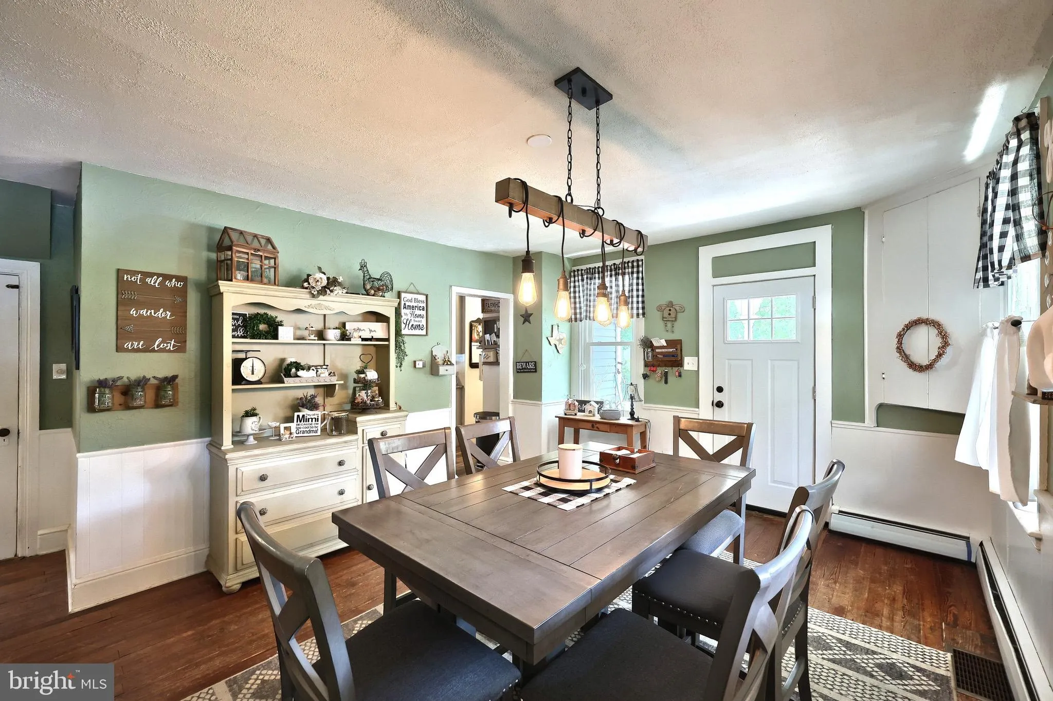 York, Pennsylvania 17402, United States, 4 Bedrooms Bedrooms, ,2 BathroomsBathrooms,Residential,Active,172889