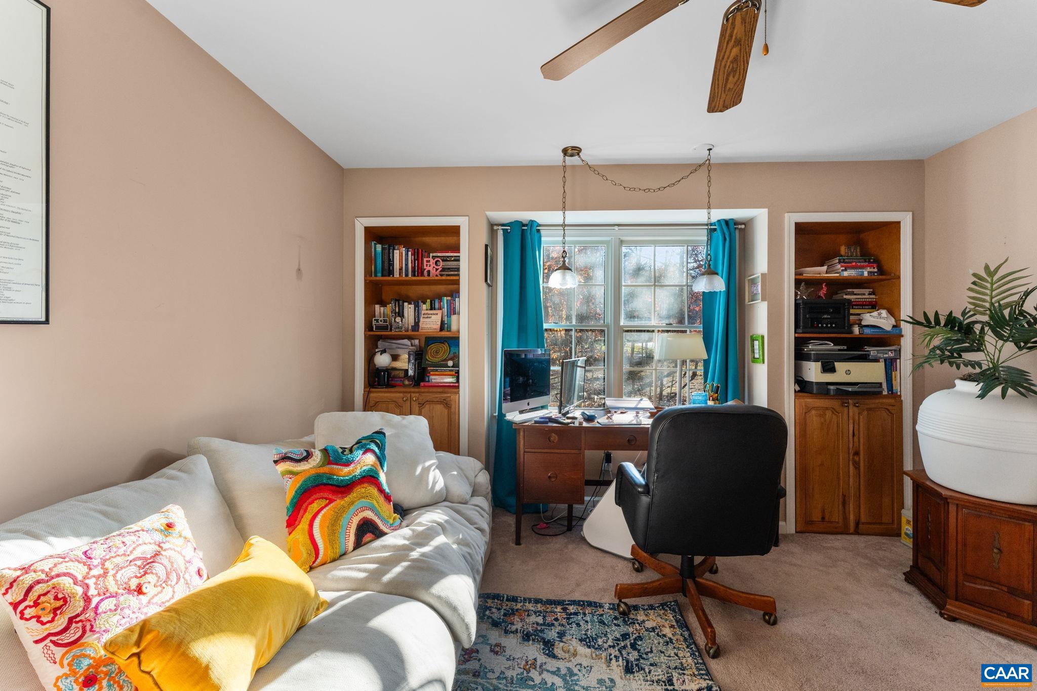 LAKE MONTICELLO - Residential