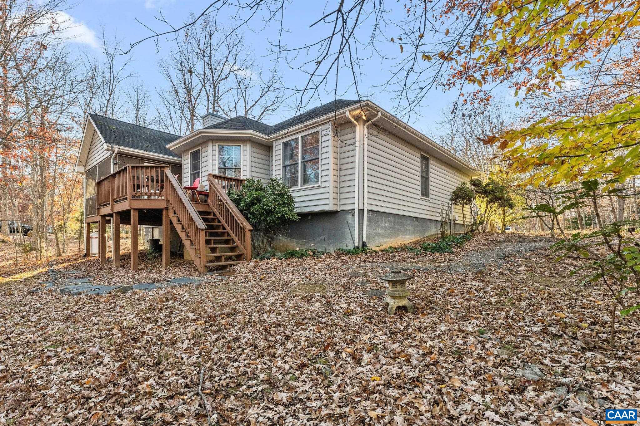 LAKE MONTICELLO - Residential