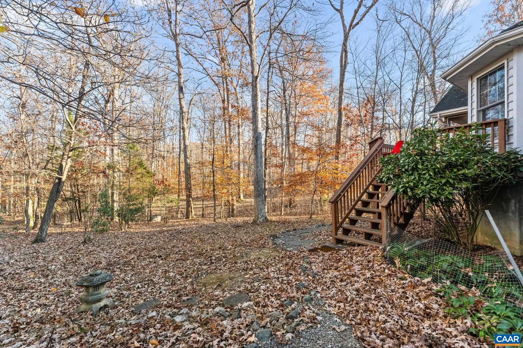 LAKE MONTICELLO - Residential