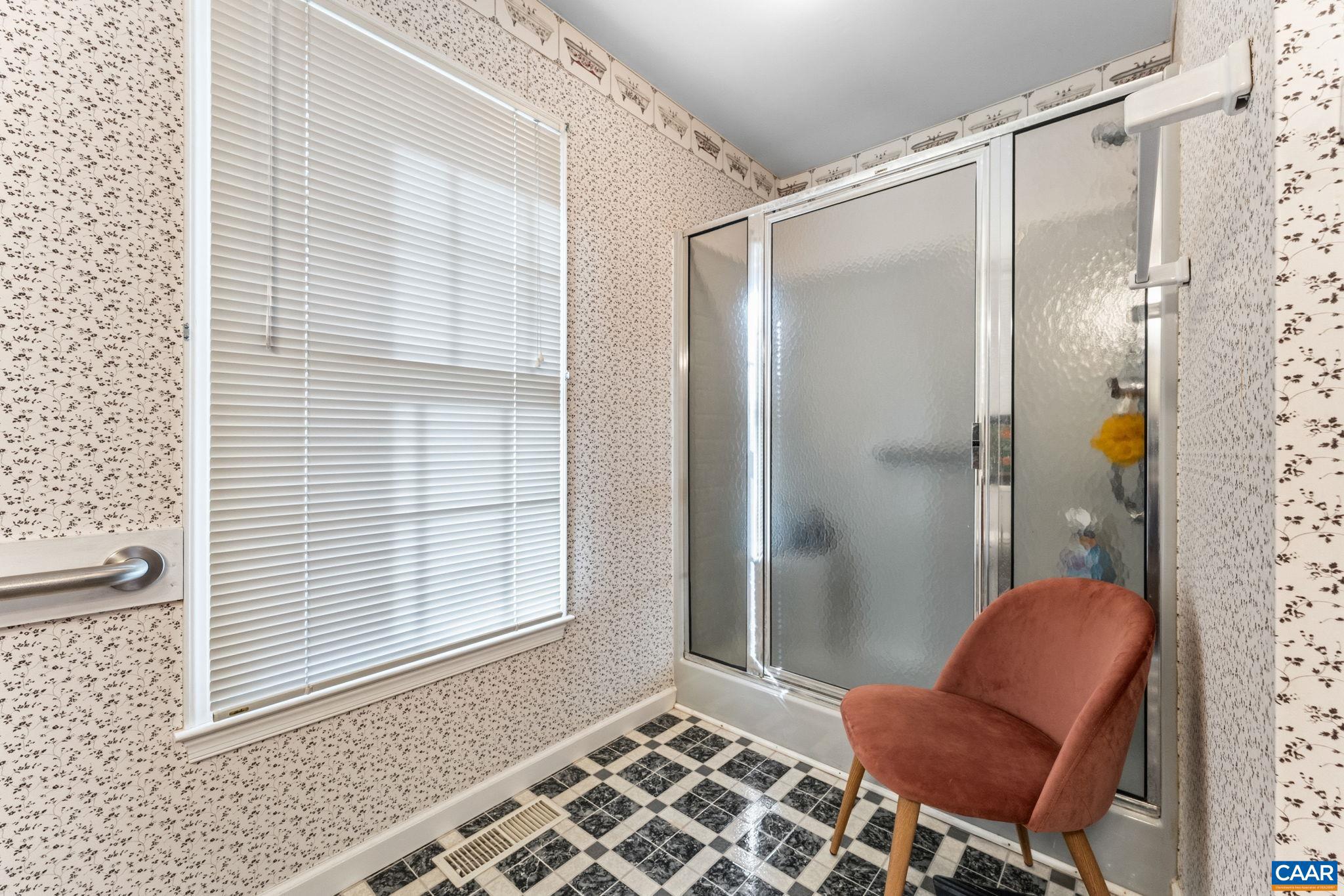 LAKE MONTICELLO - Residential