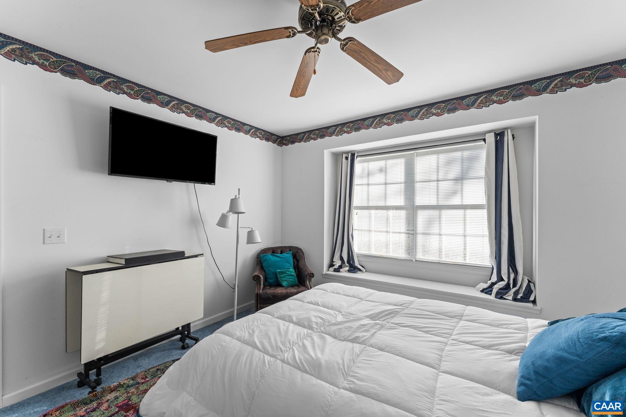 LAKE MONTICELLO - Residential