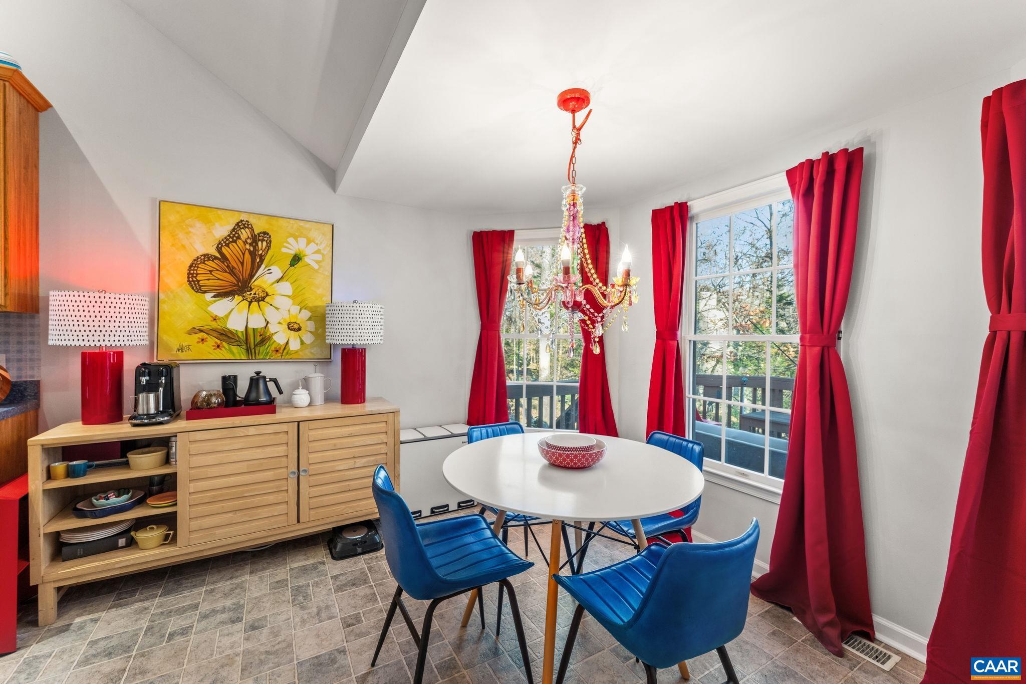 LAKE MONTICELLO - Residential