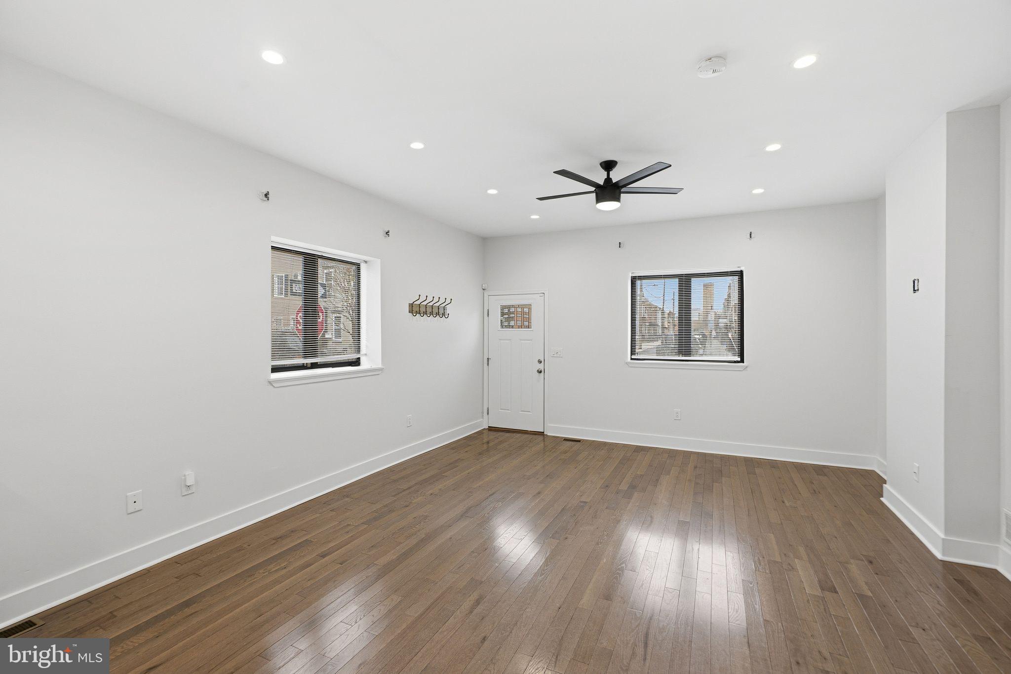 POINT BREEZE - Residential