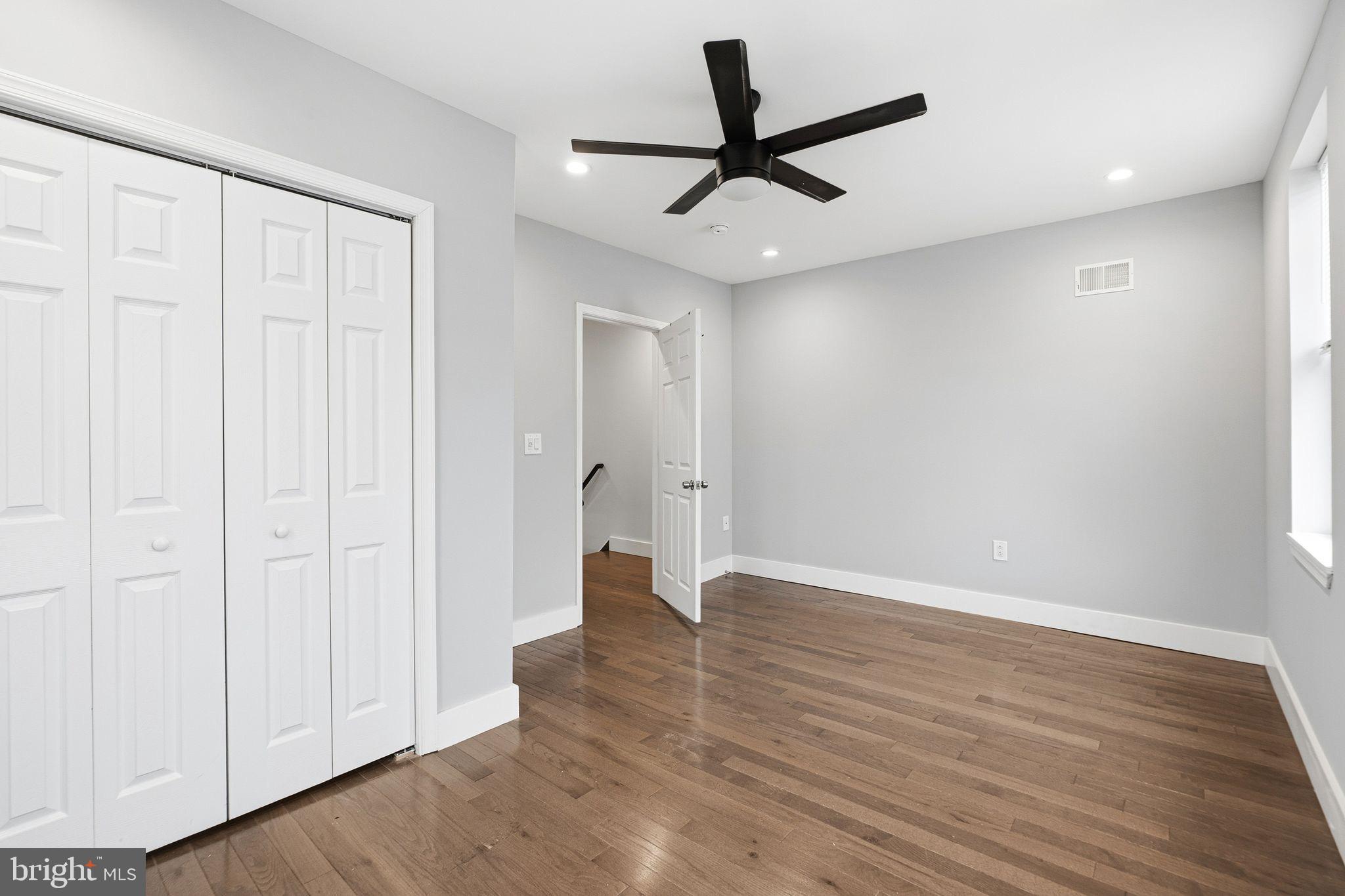 POINT BREEZE - Residential