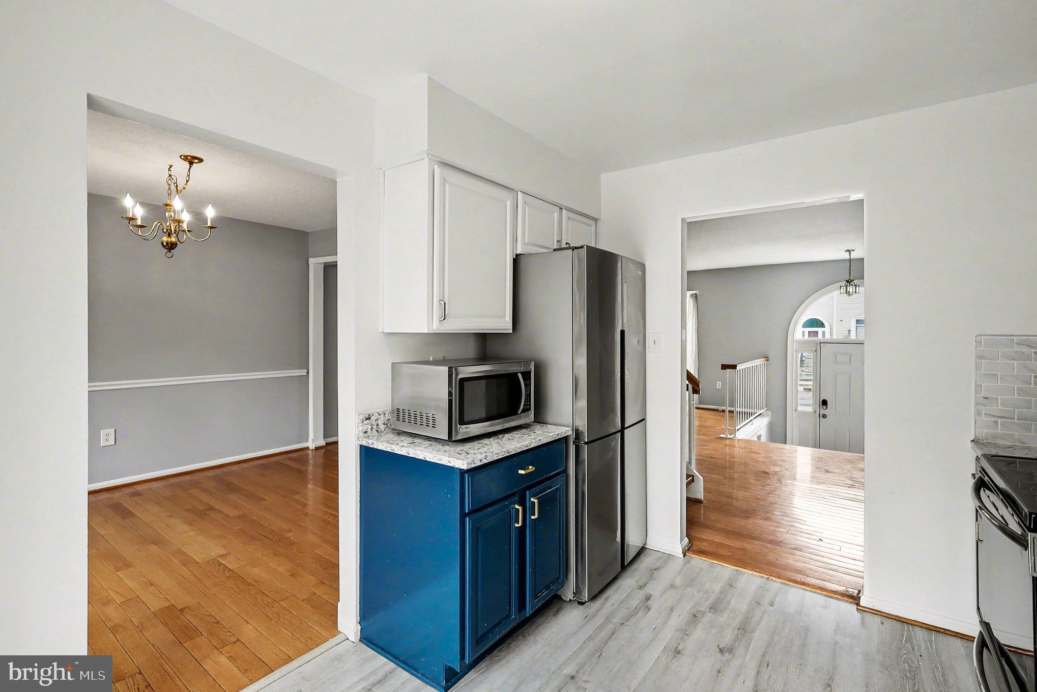 VALLEY STREAM ESTATES - Residential