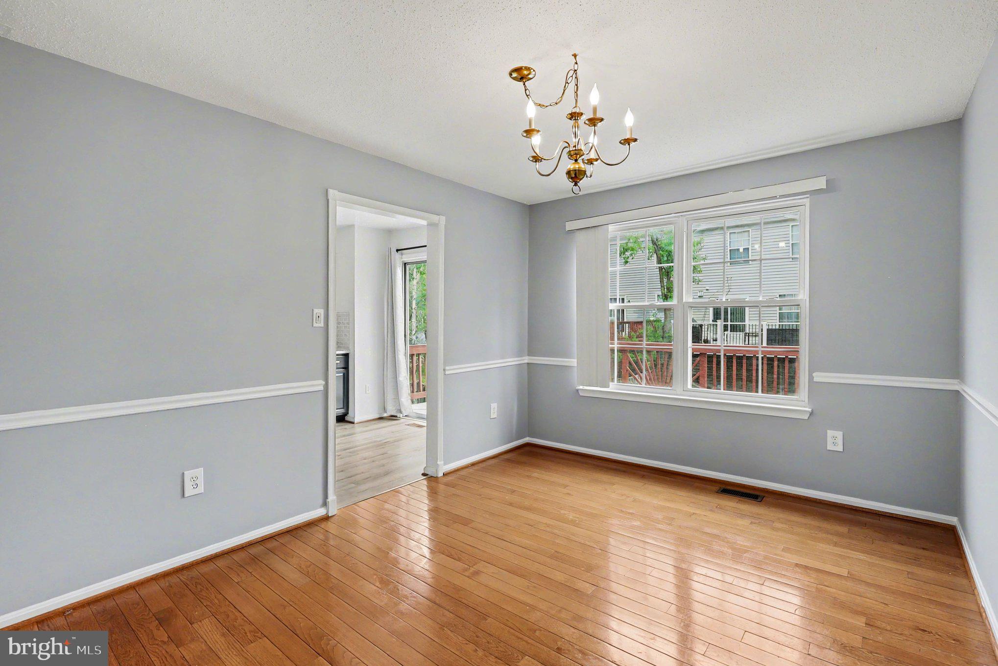 VALLEY STREAM ESTATES - Residential