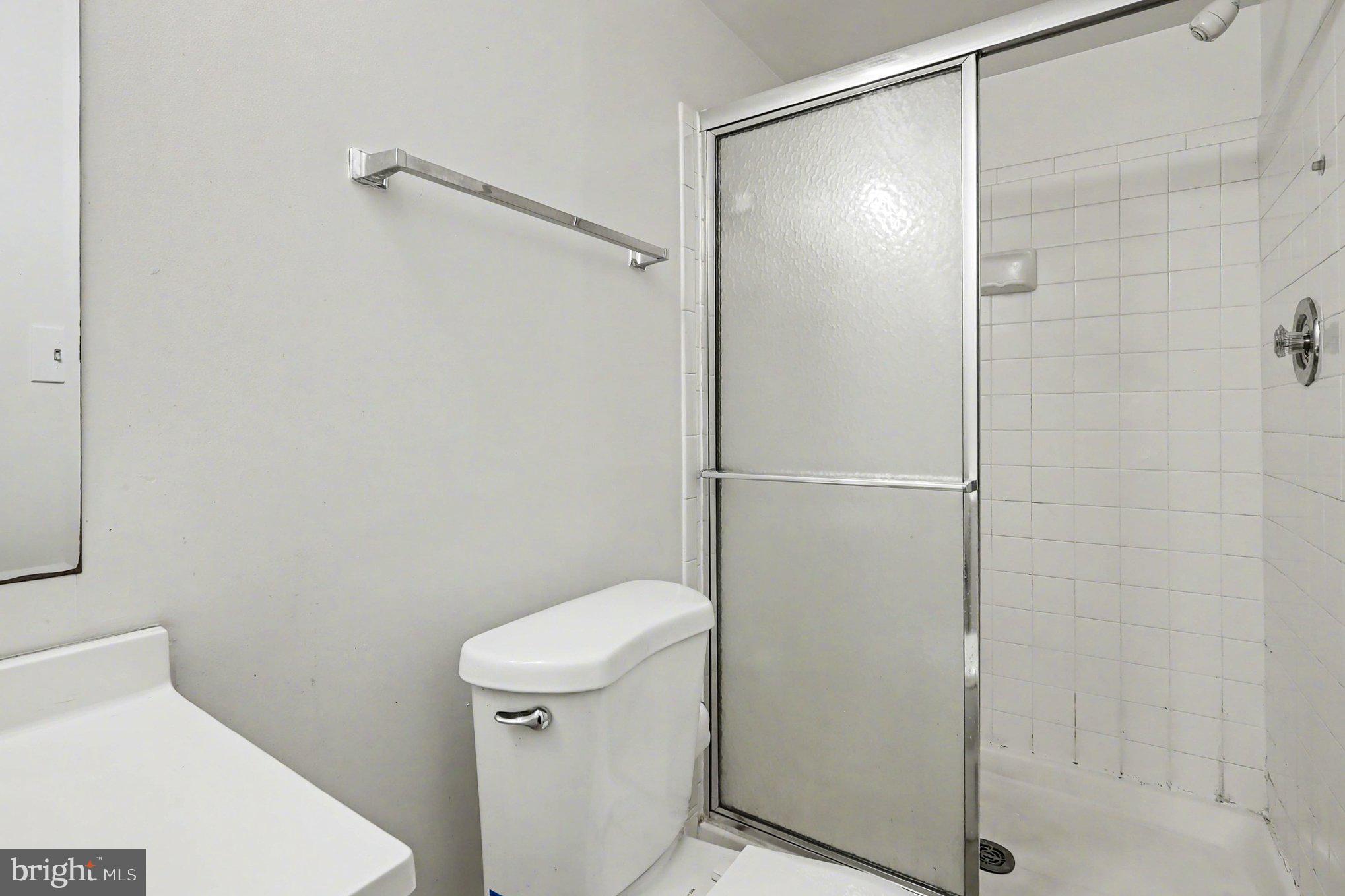 VALLEY STREAM ESTATES - Residential