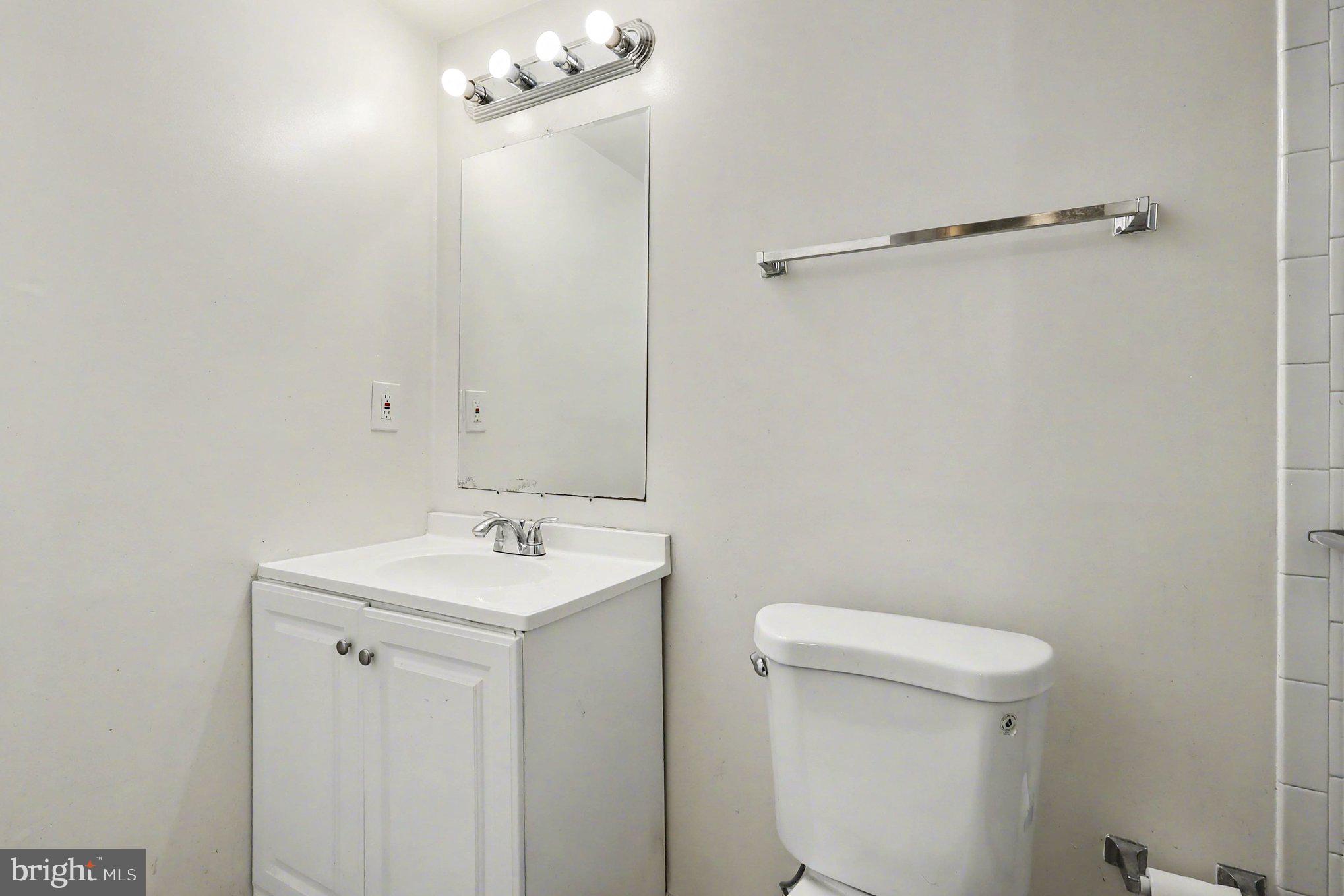 VALLEY STREAM ESTATES - Residential