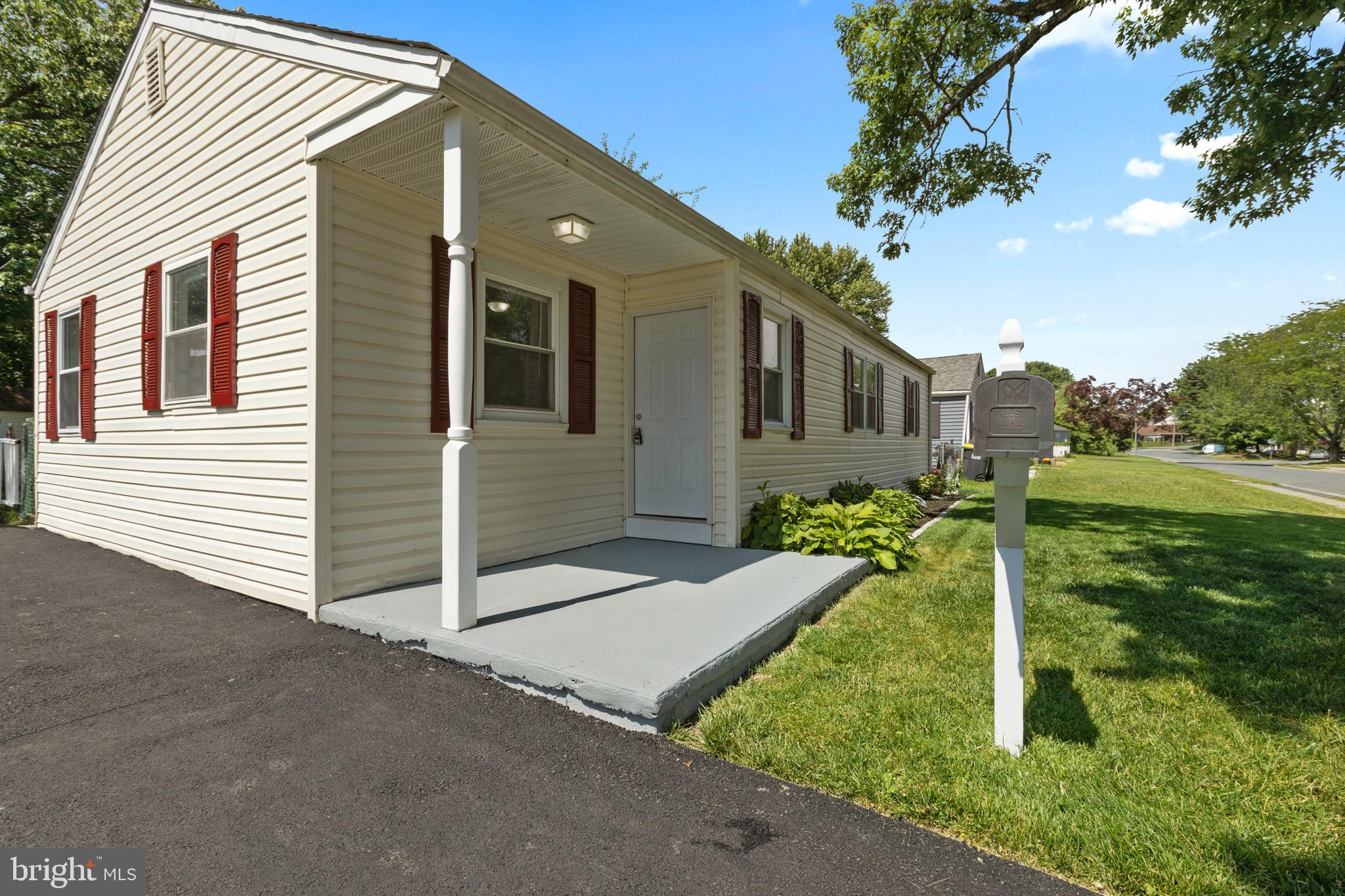 121 ROBINSON