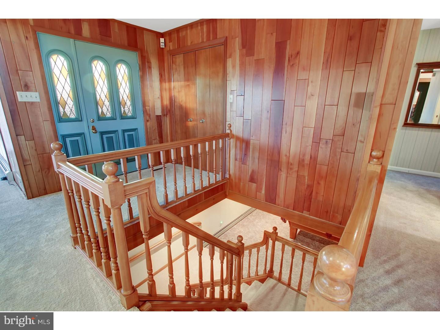 COUNTRY CLUB ESTAT - Residential