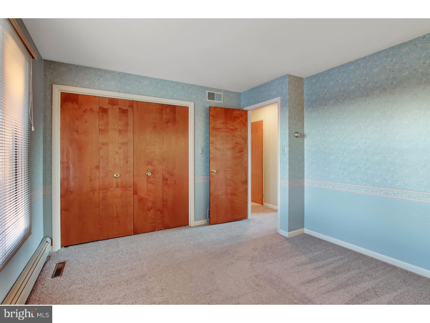 COUNTRY CLUB ESTAT - Residential