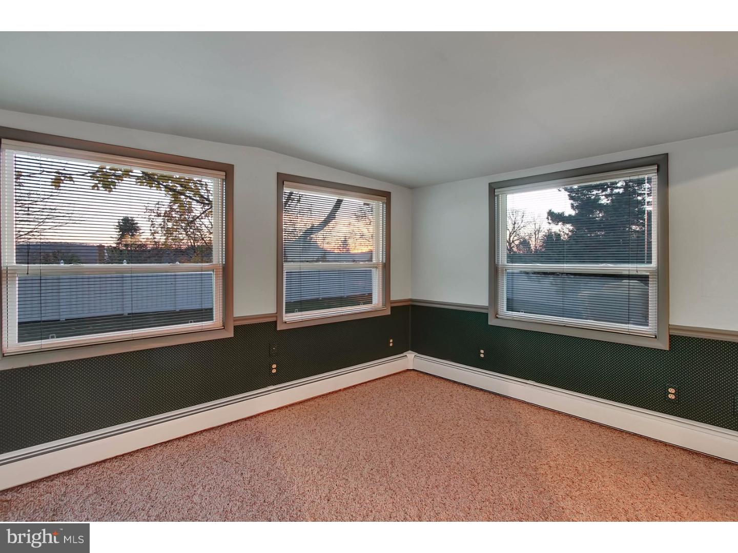 COUNTRY CLUB ESTAT - Residential