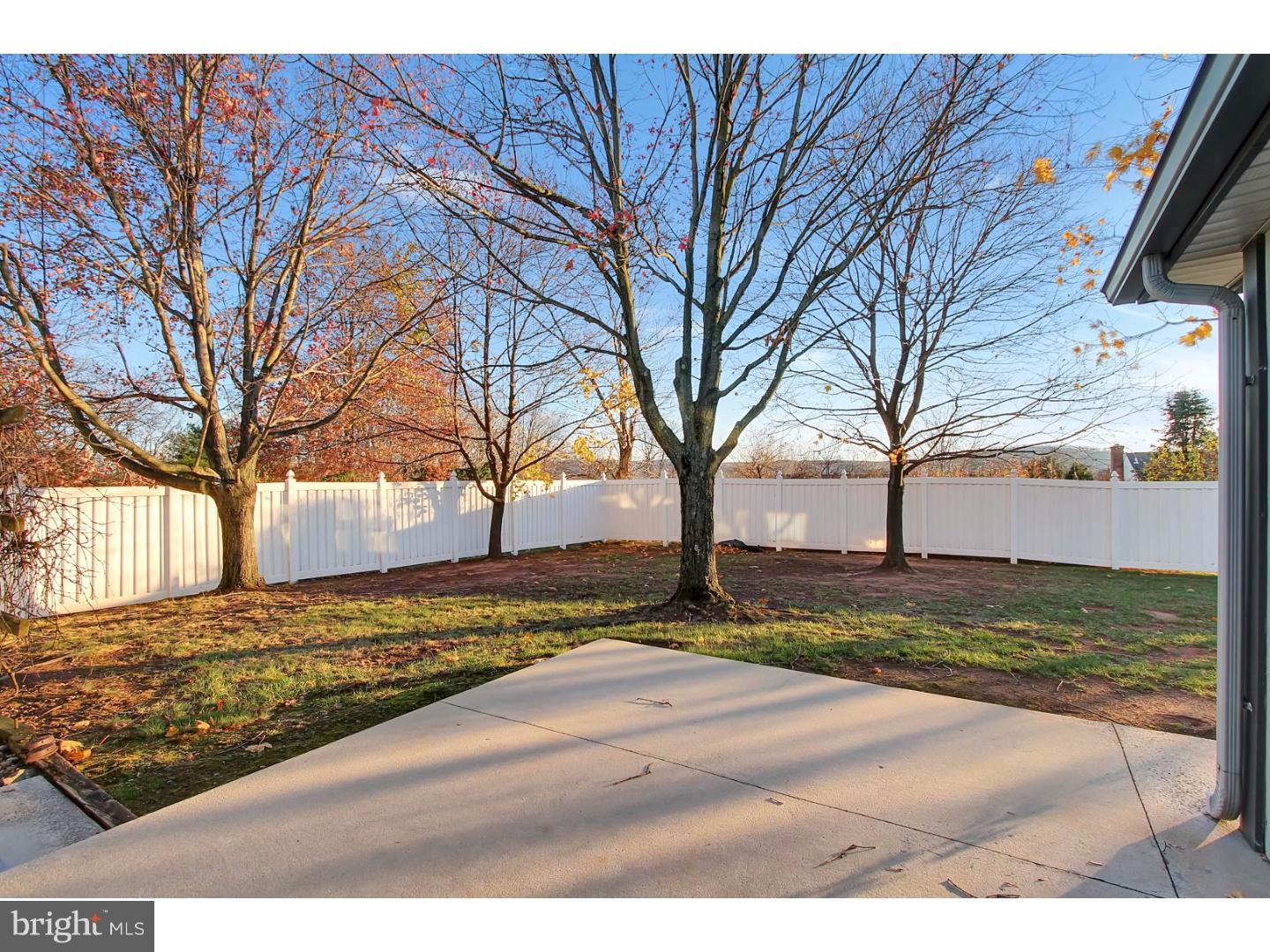 COUNTRY CLUB ESTAT - Residential