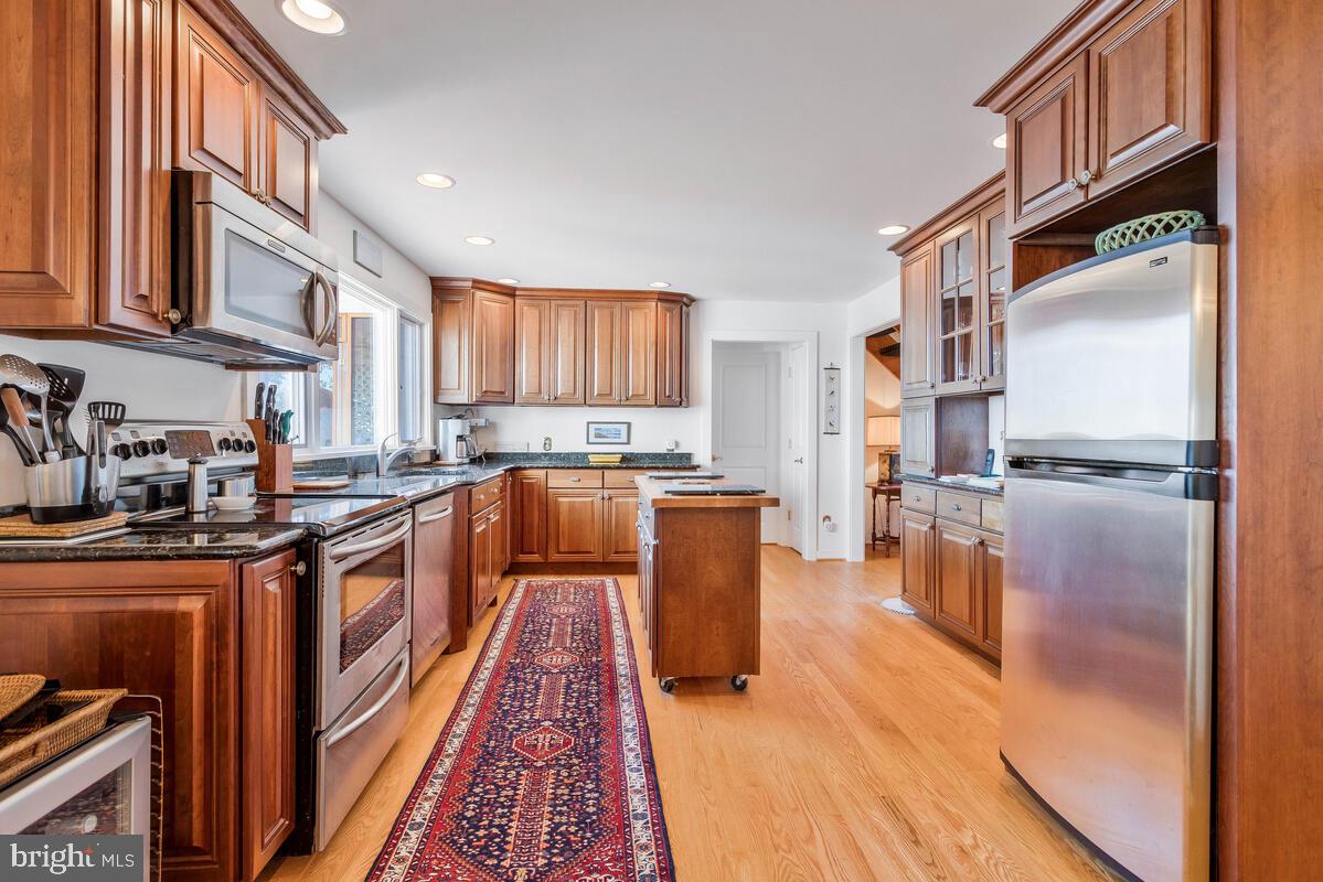 BAY HEAD - Residential