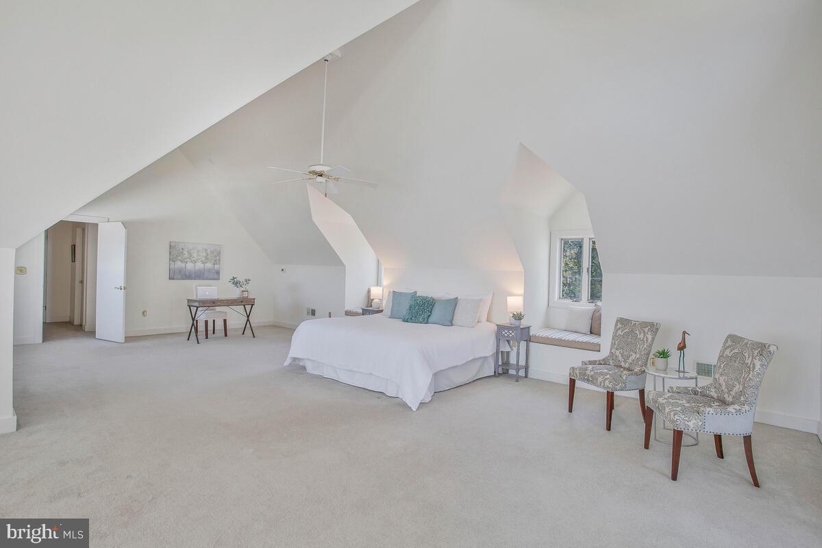 BAY HEAD - Residential