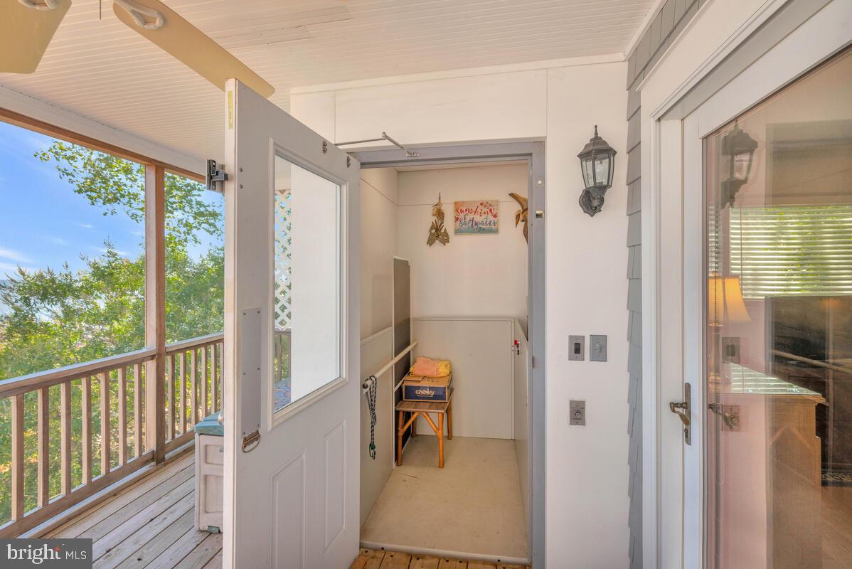 BAY HEAD - Residential