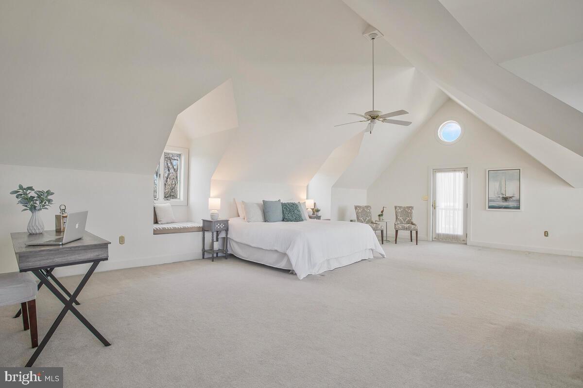 BAY HEAD - Residential