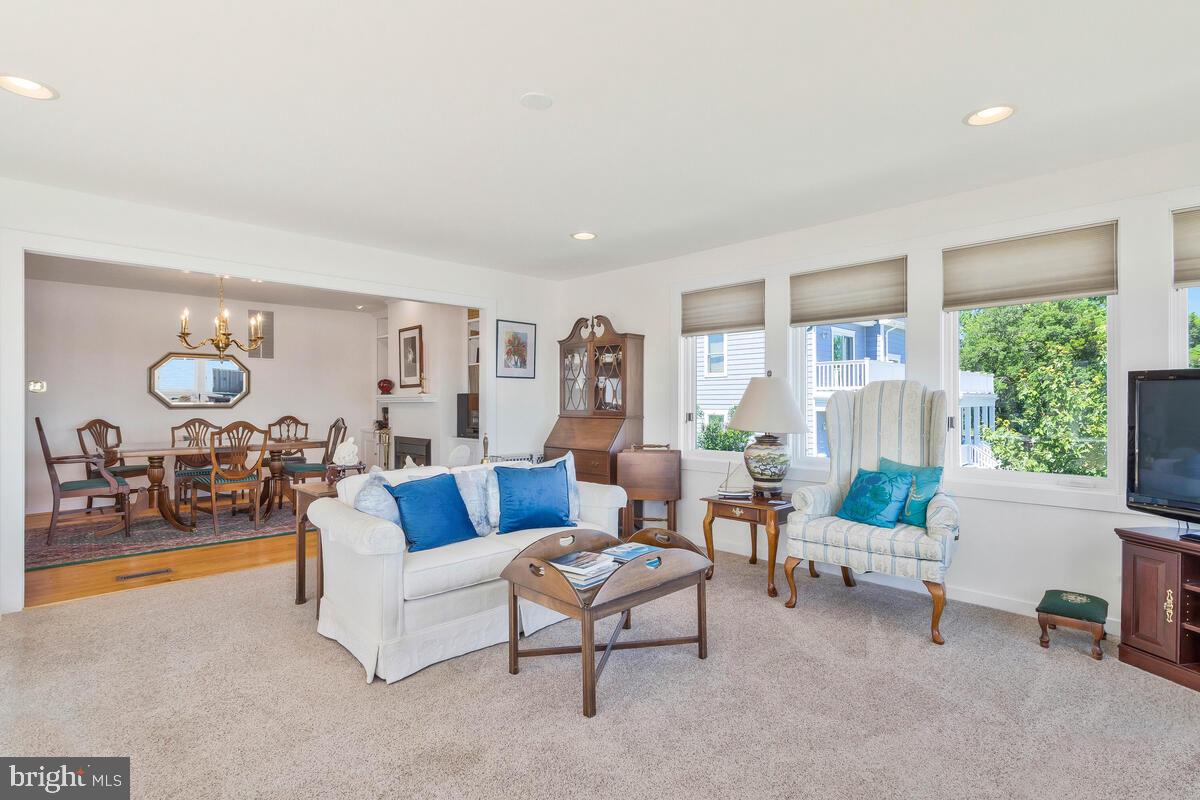 BAY HEAD - Residential