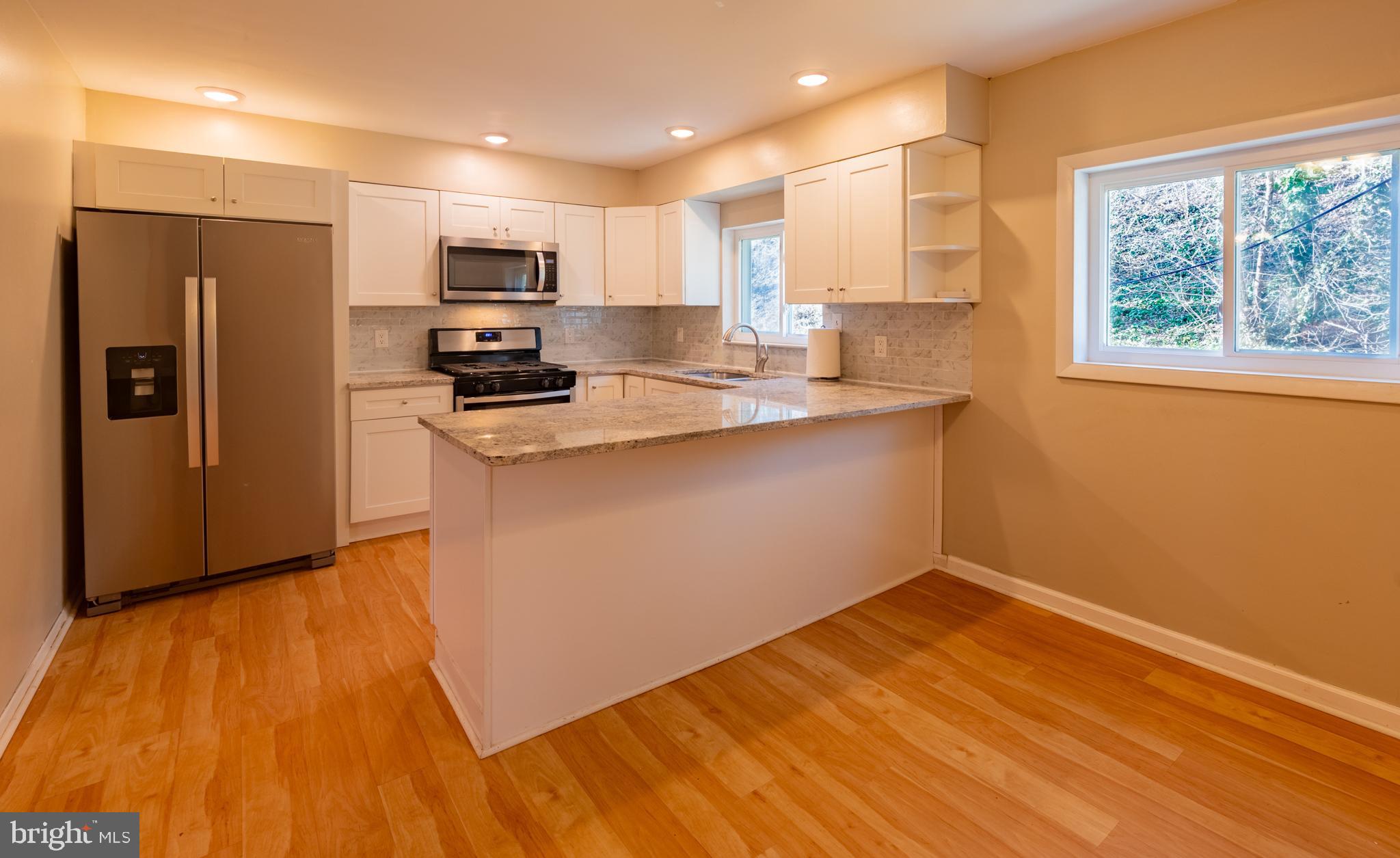 ROXBOROUGH - Residential