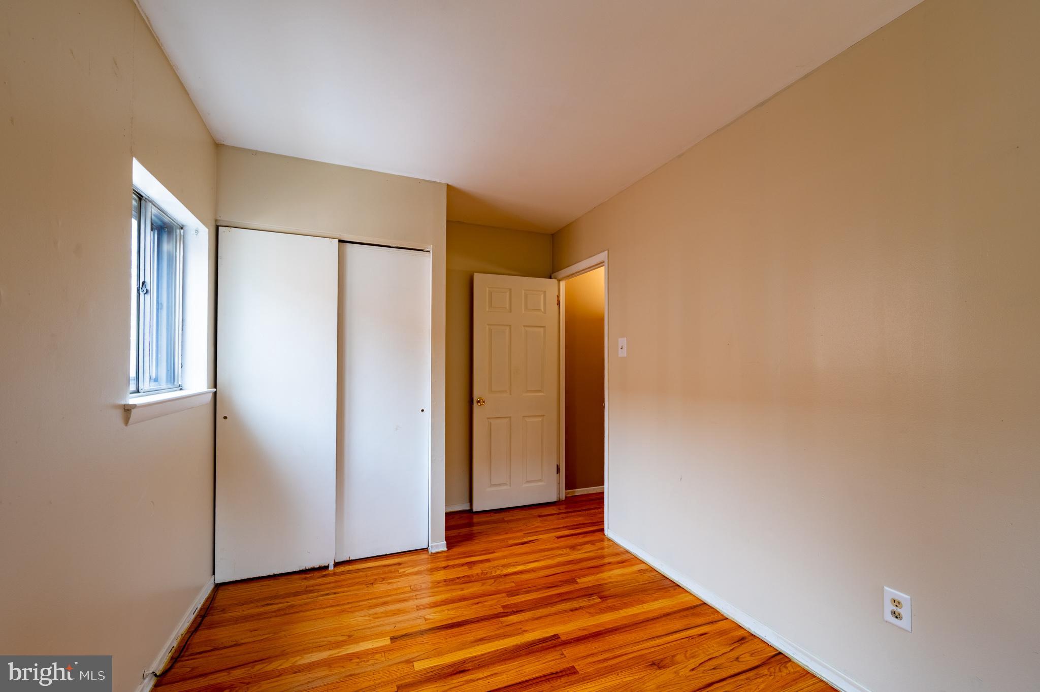 ROXBOROUGH - Residential