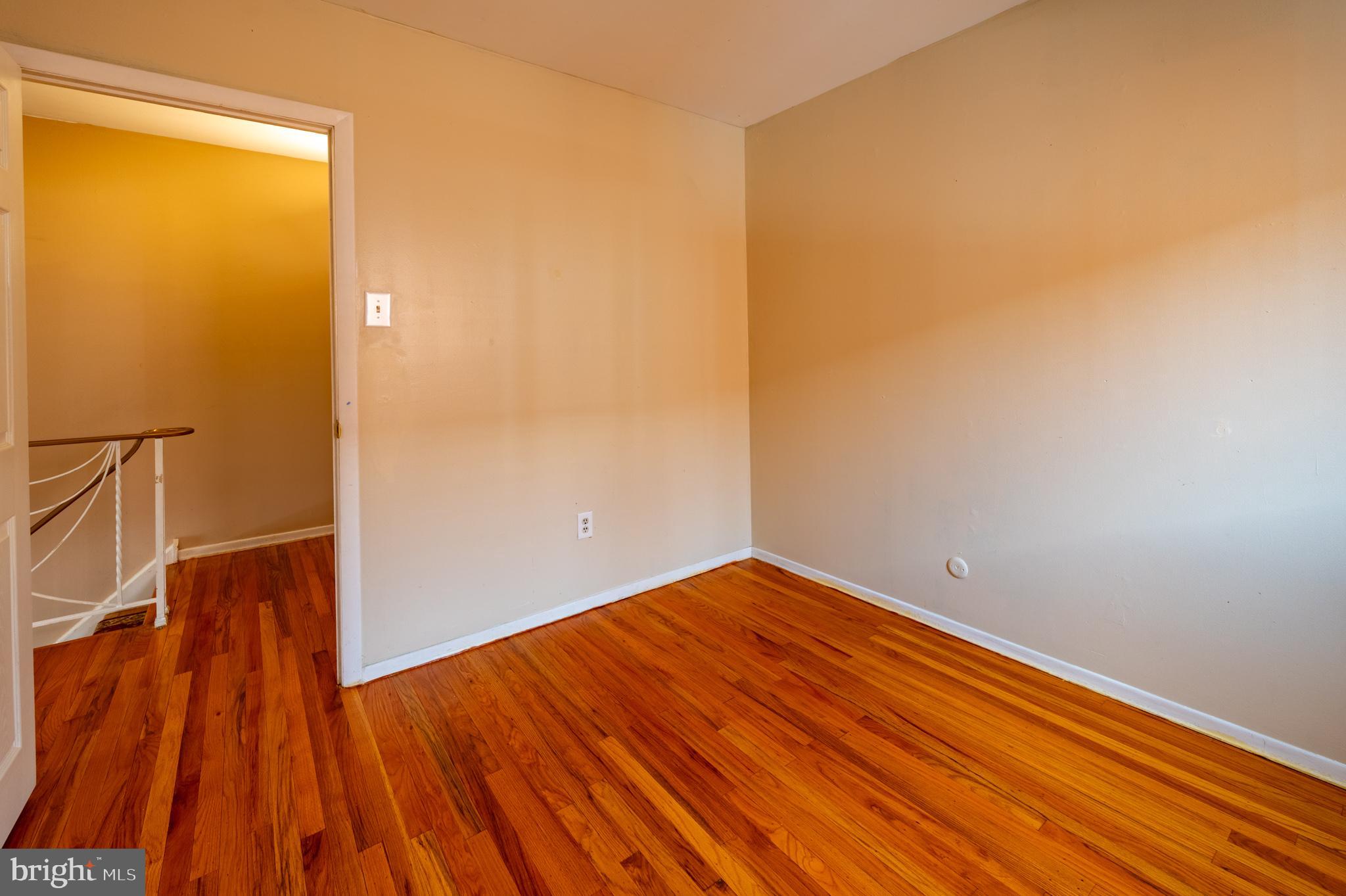 ROXBOROUGH - Residential