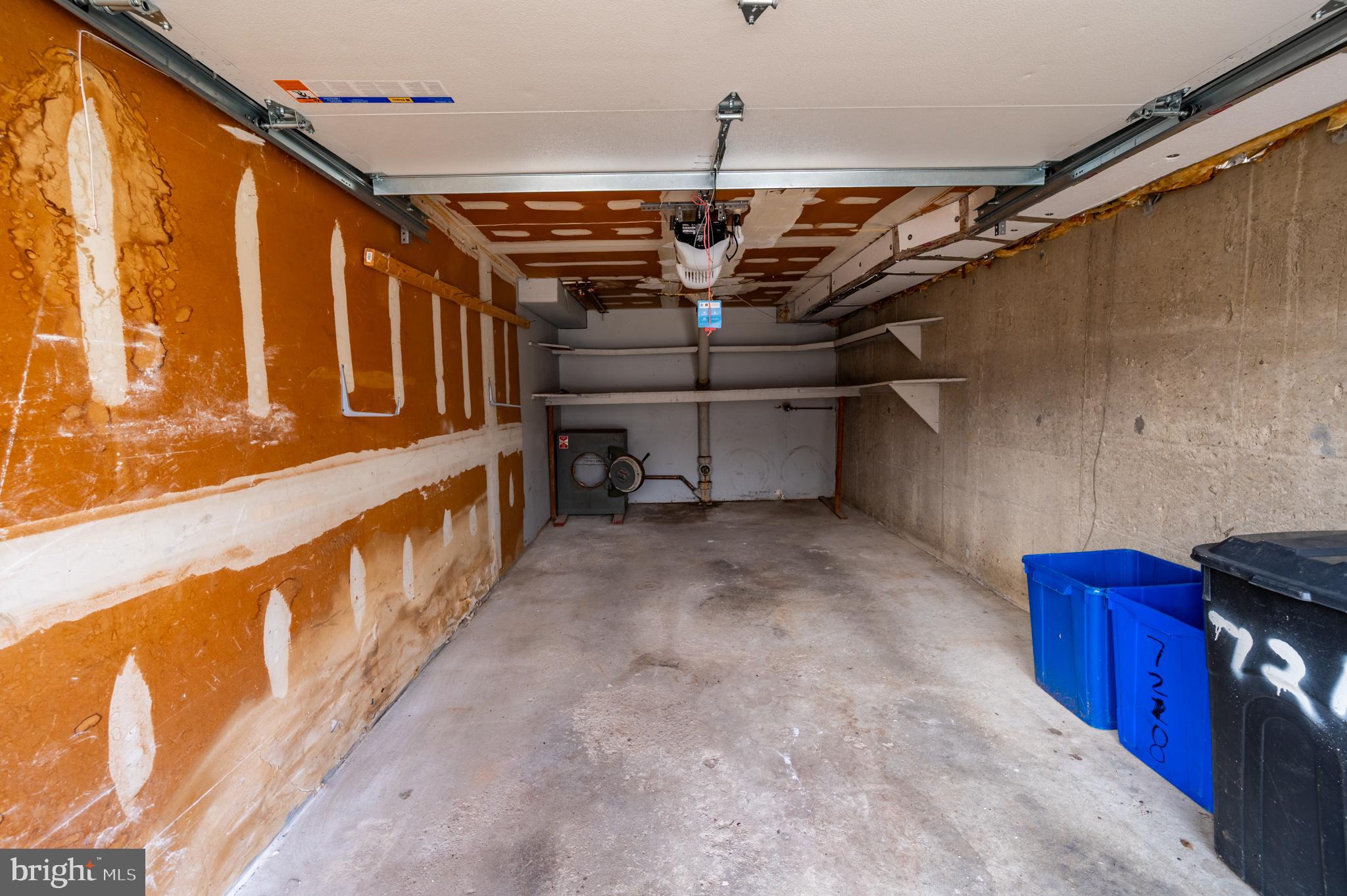 ROXBOROUGH - Residential