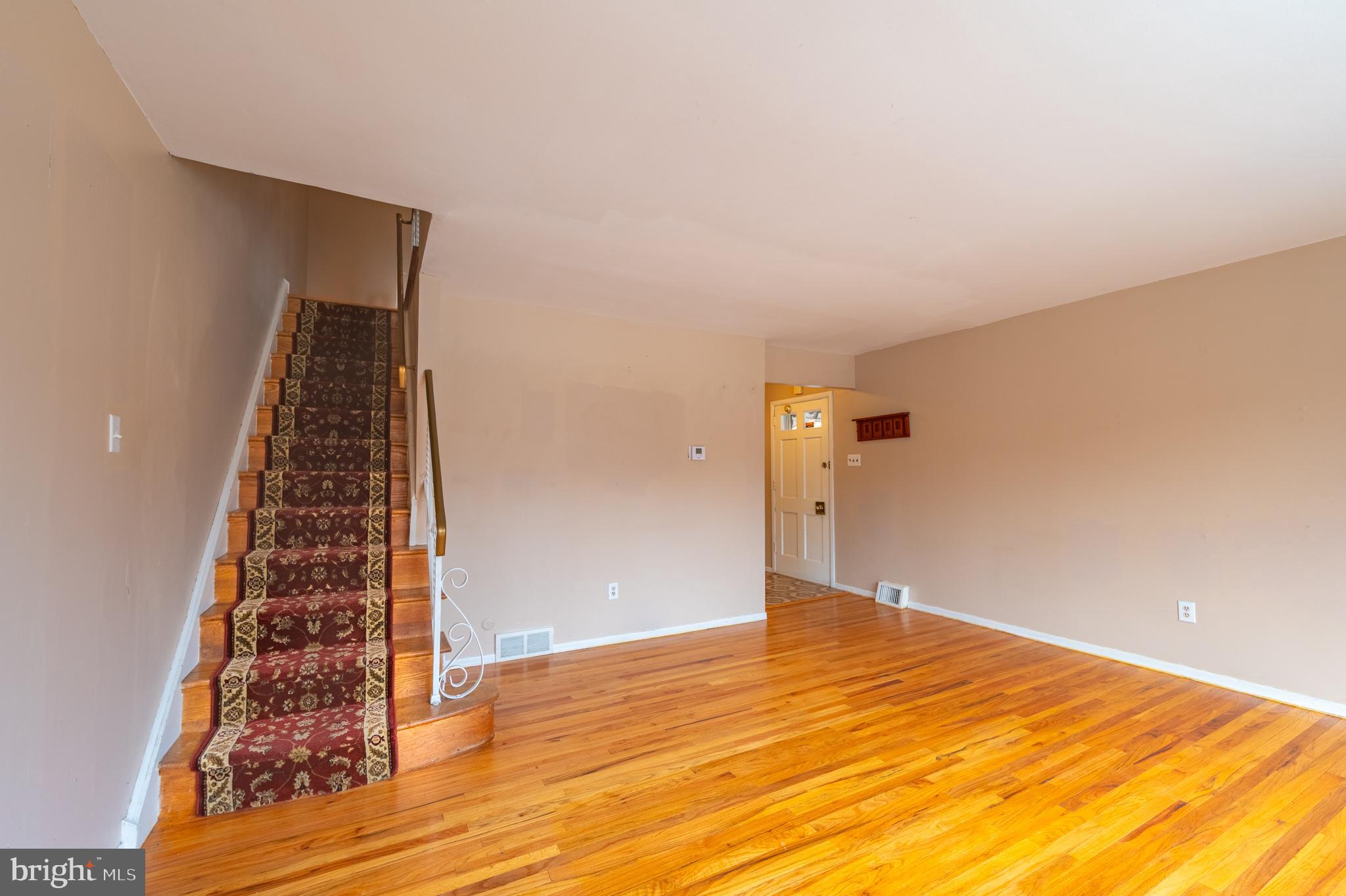 ROXBOROUGH - Residential