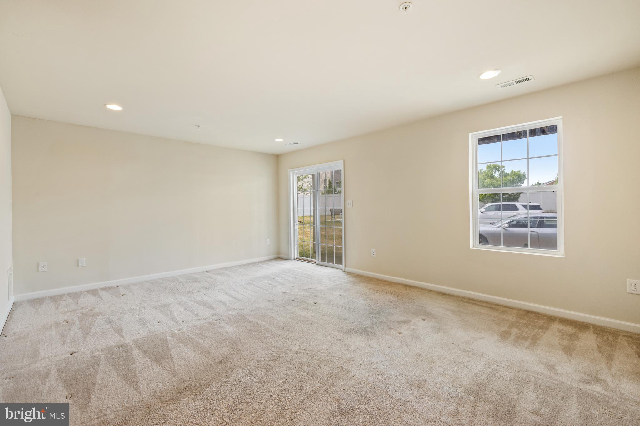 DORSET GARDENS AT BLUE STREAM - Residential