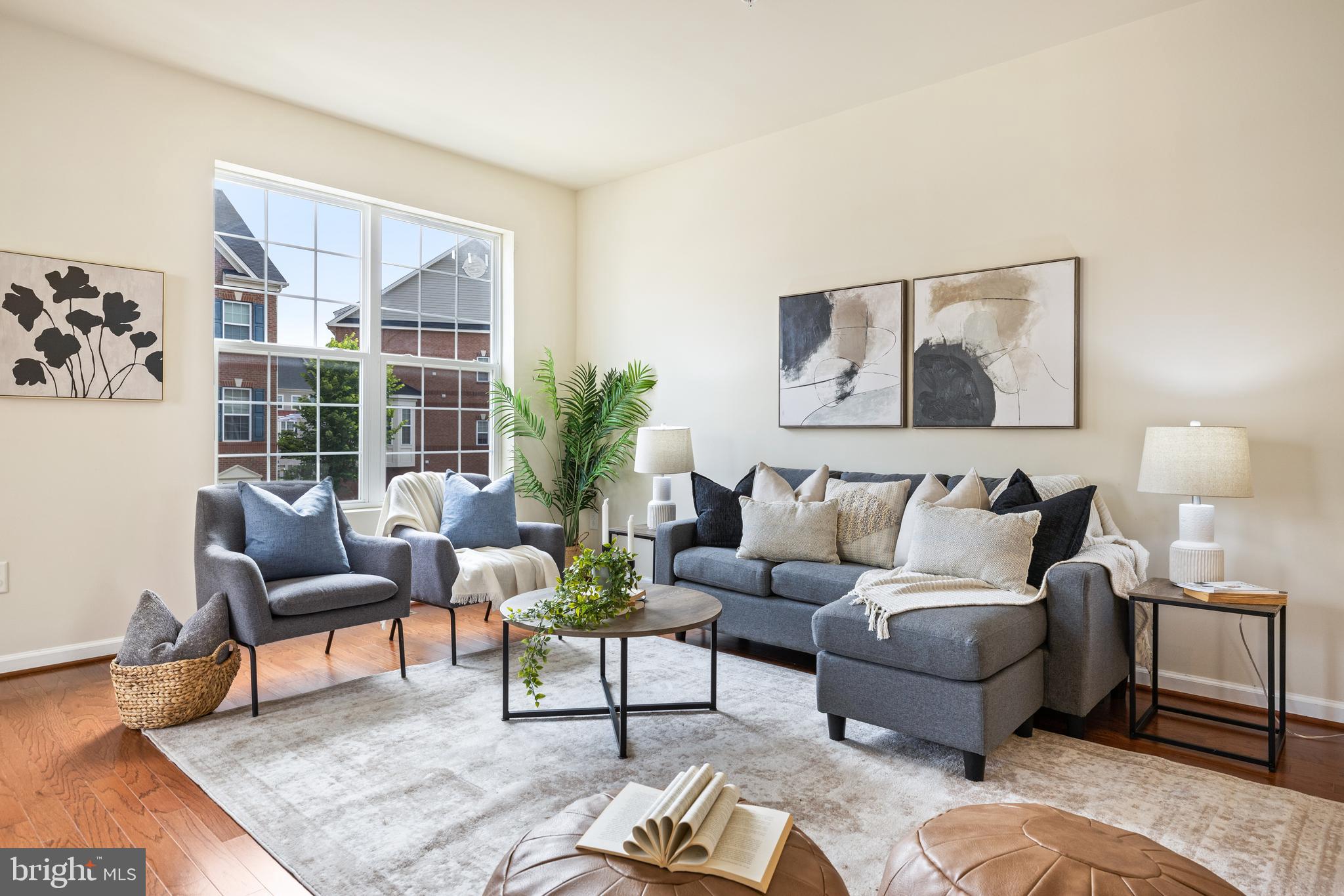 DORSET GARDENS AT BLUE STREAM - Residential