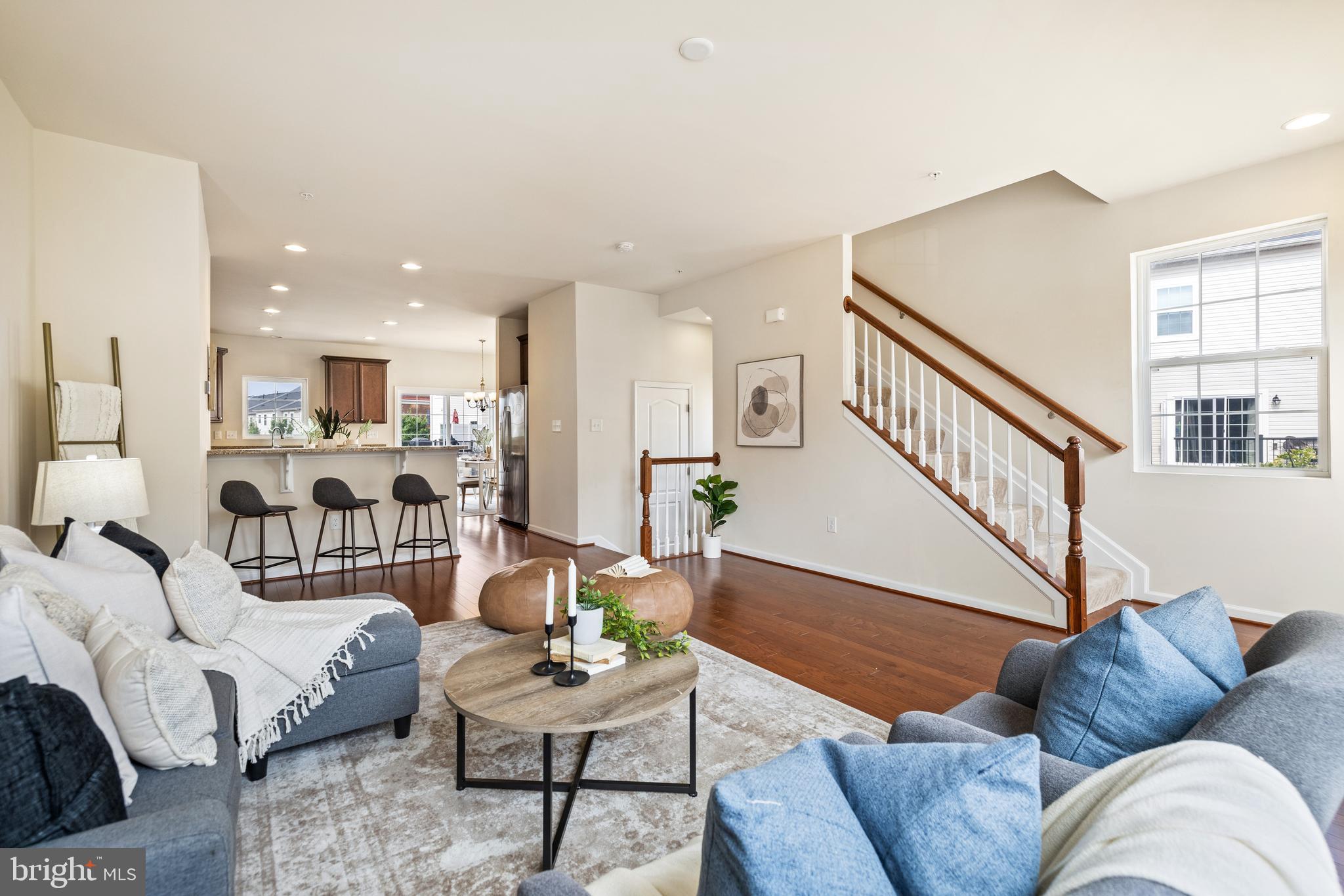 DORSET GARDENS AT BLUE STREAM - Residential