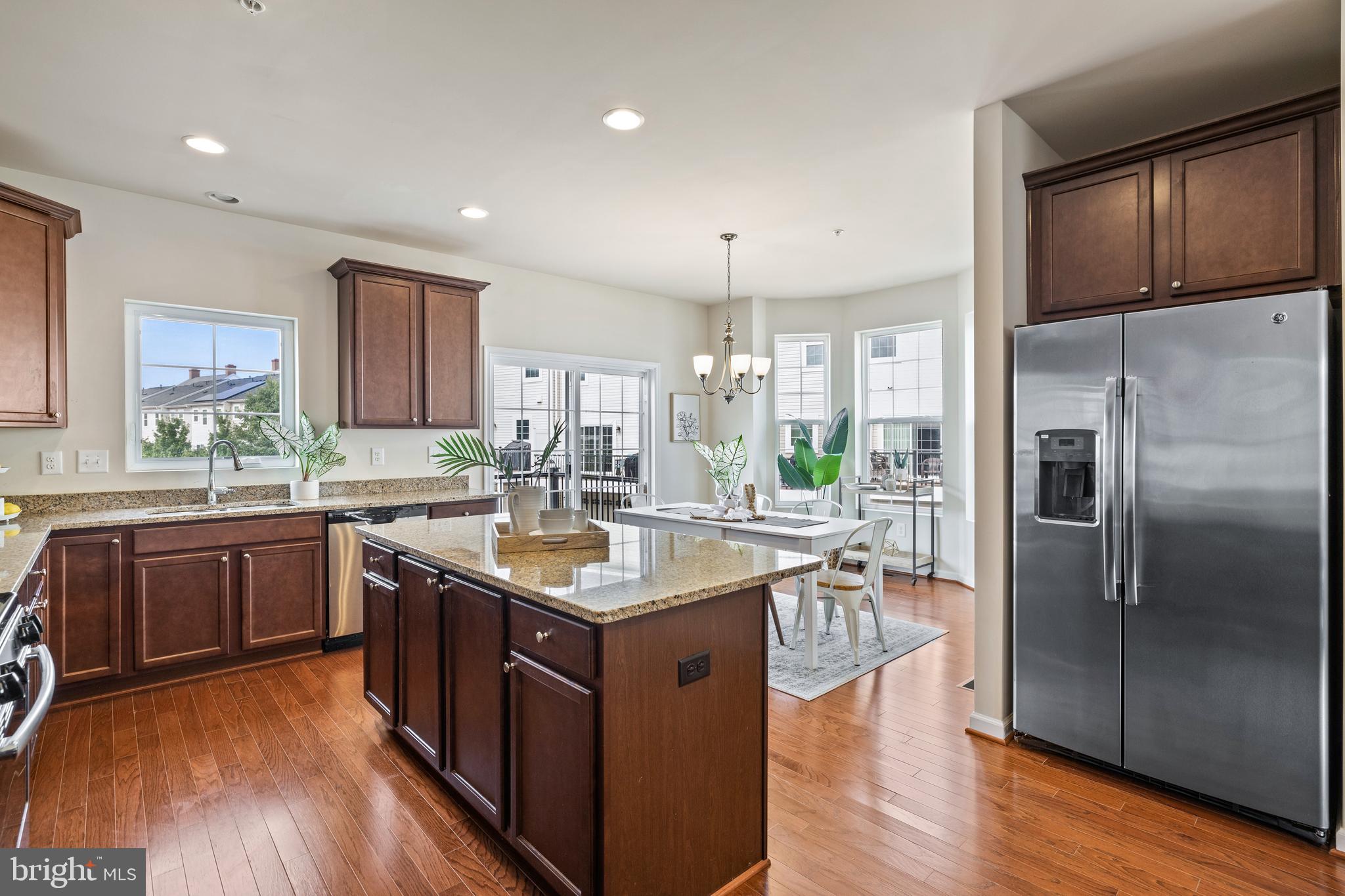 DORSET GARDENS AT BLUE STREAM - Residential