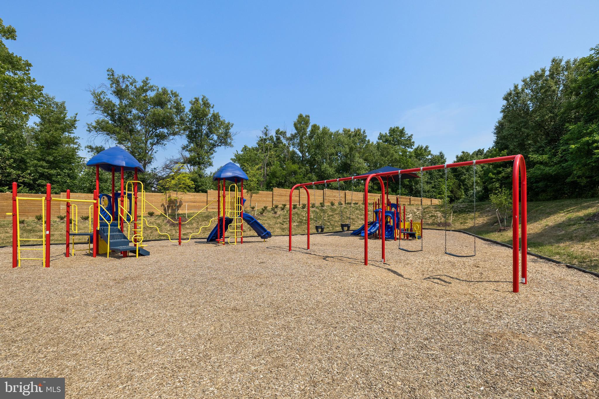 DORSET GARDENS AT BLUE STREAM - Residential