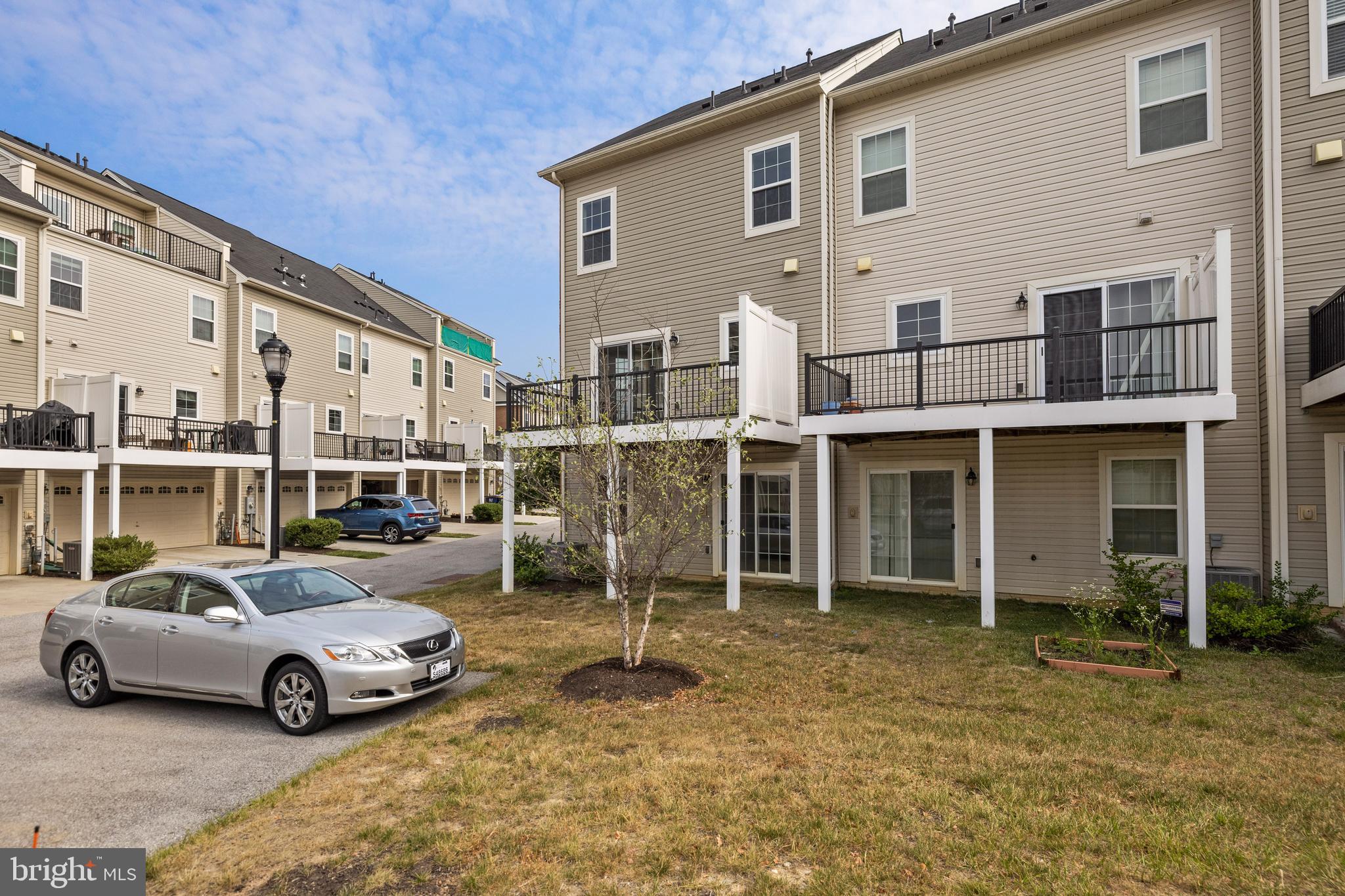 DORSET GARDENS AT BLUE STREAM - Residential