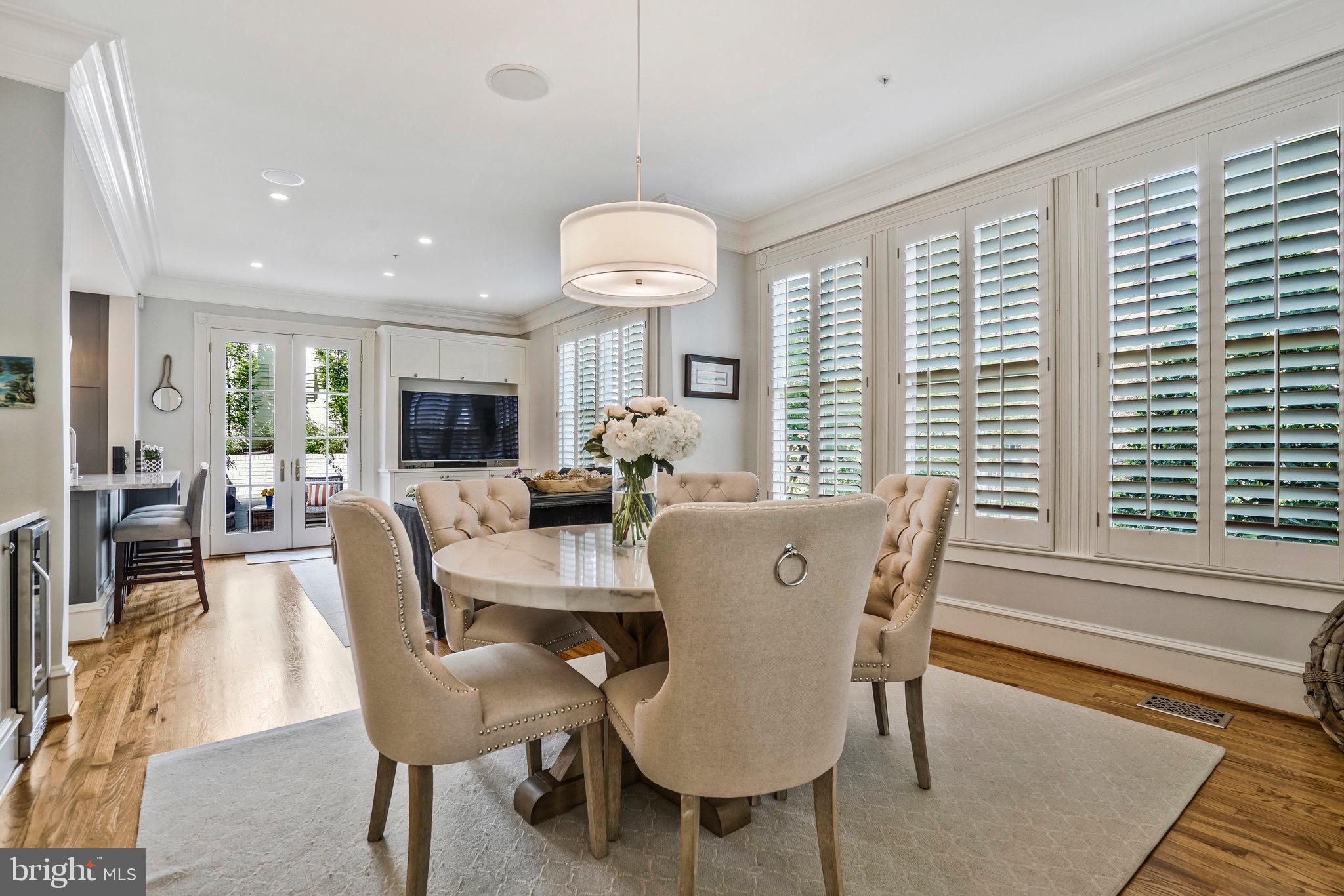 BACKYARD BOATS - Residential