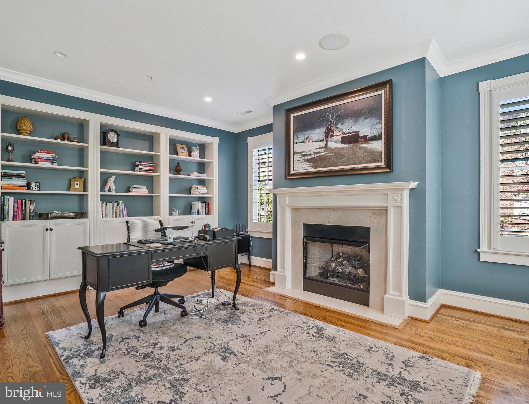 BACKYARD BOATS - Residential