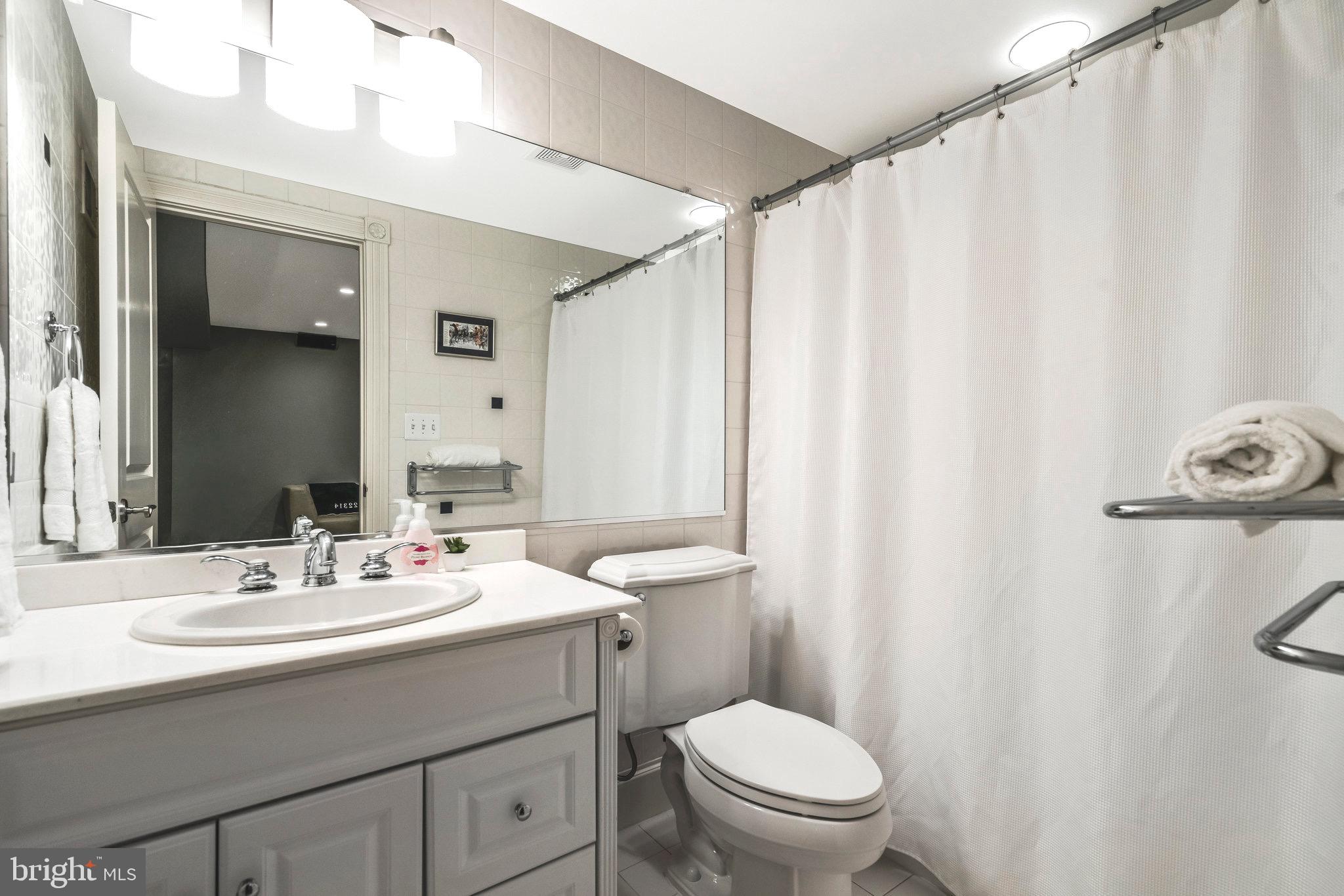 BACKYARD BOATS - Residential