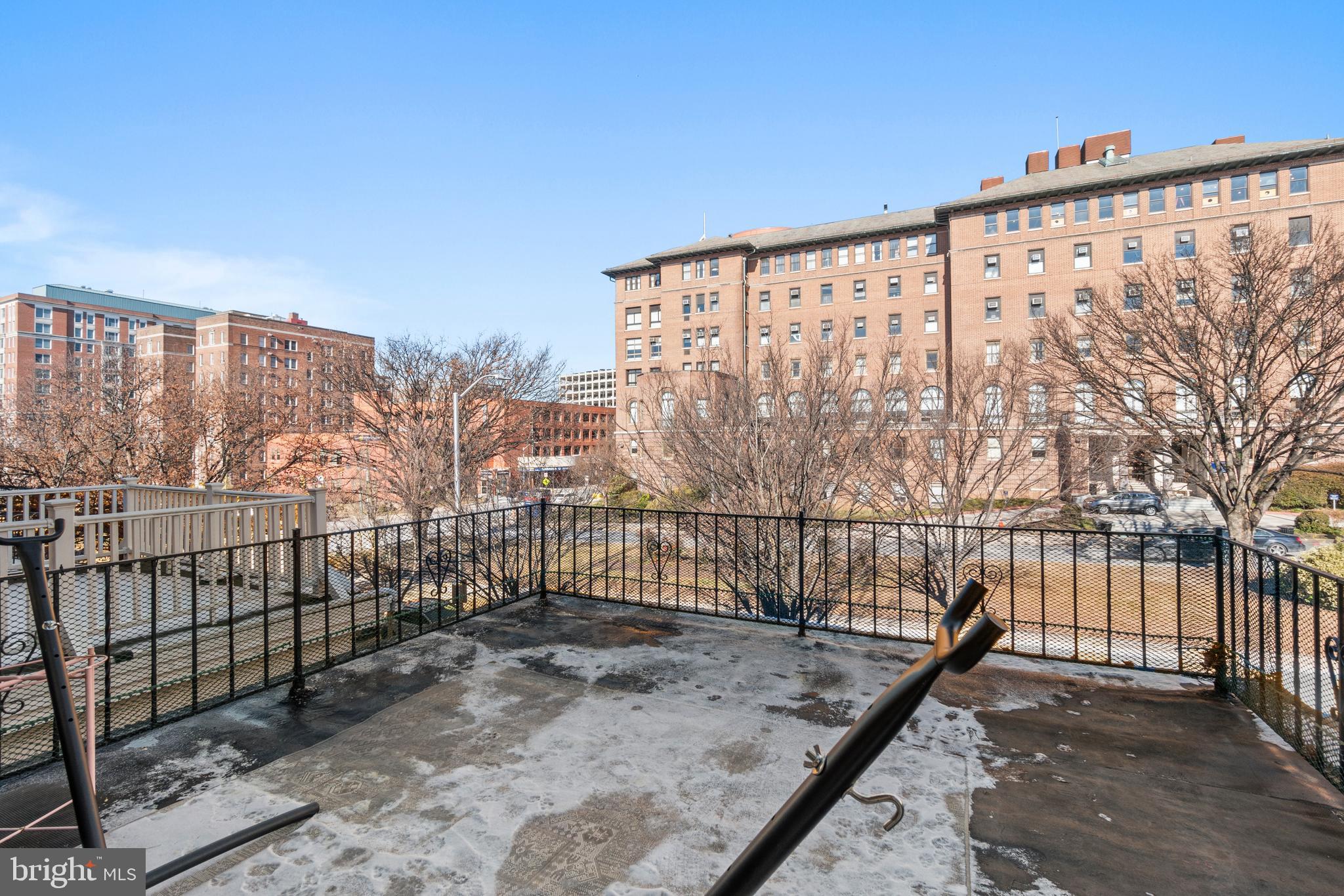 CHARLES VILLAGE - Residential Income