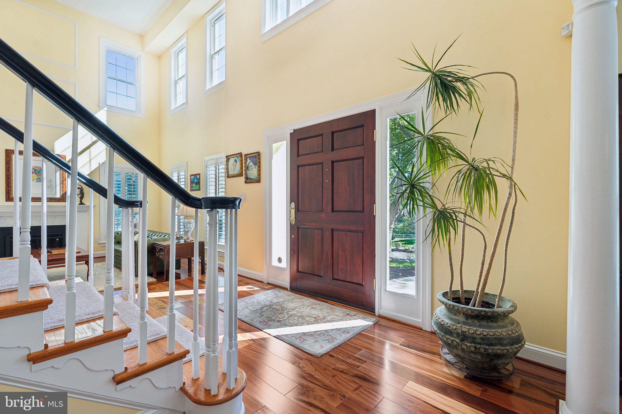 REDLAND KNOLLS - Residential