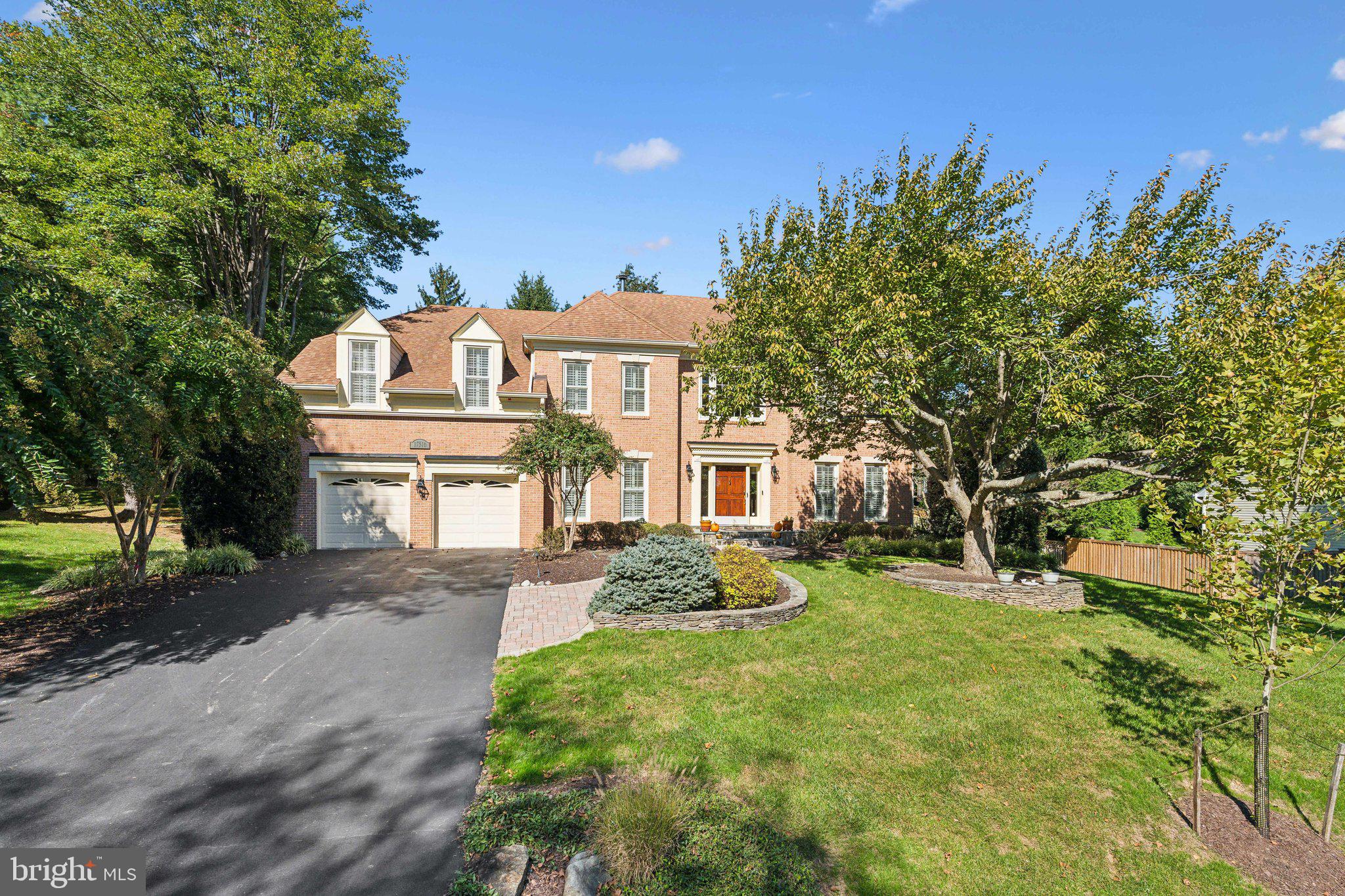 REDLAND KNOLLS - Residential