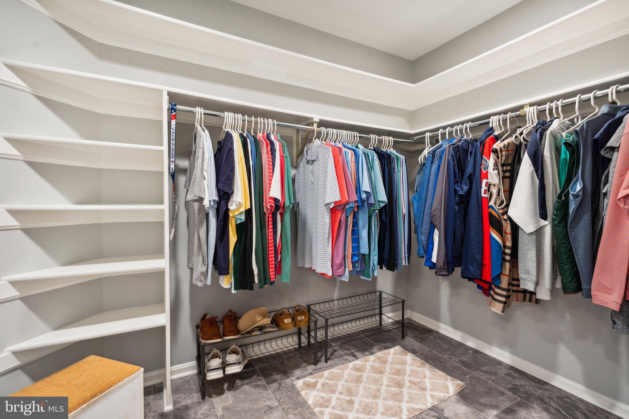 REDLAND KNOLLS - Residential