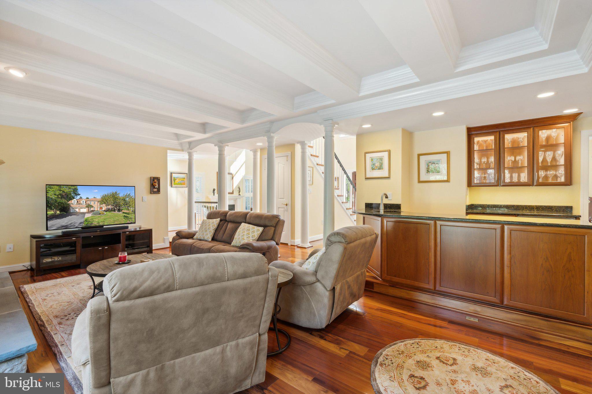 REDLAND KNOLLS - Residential