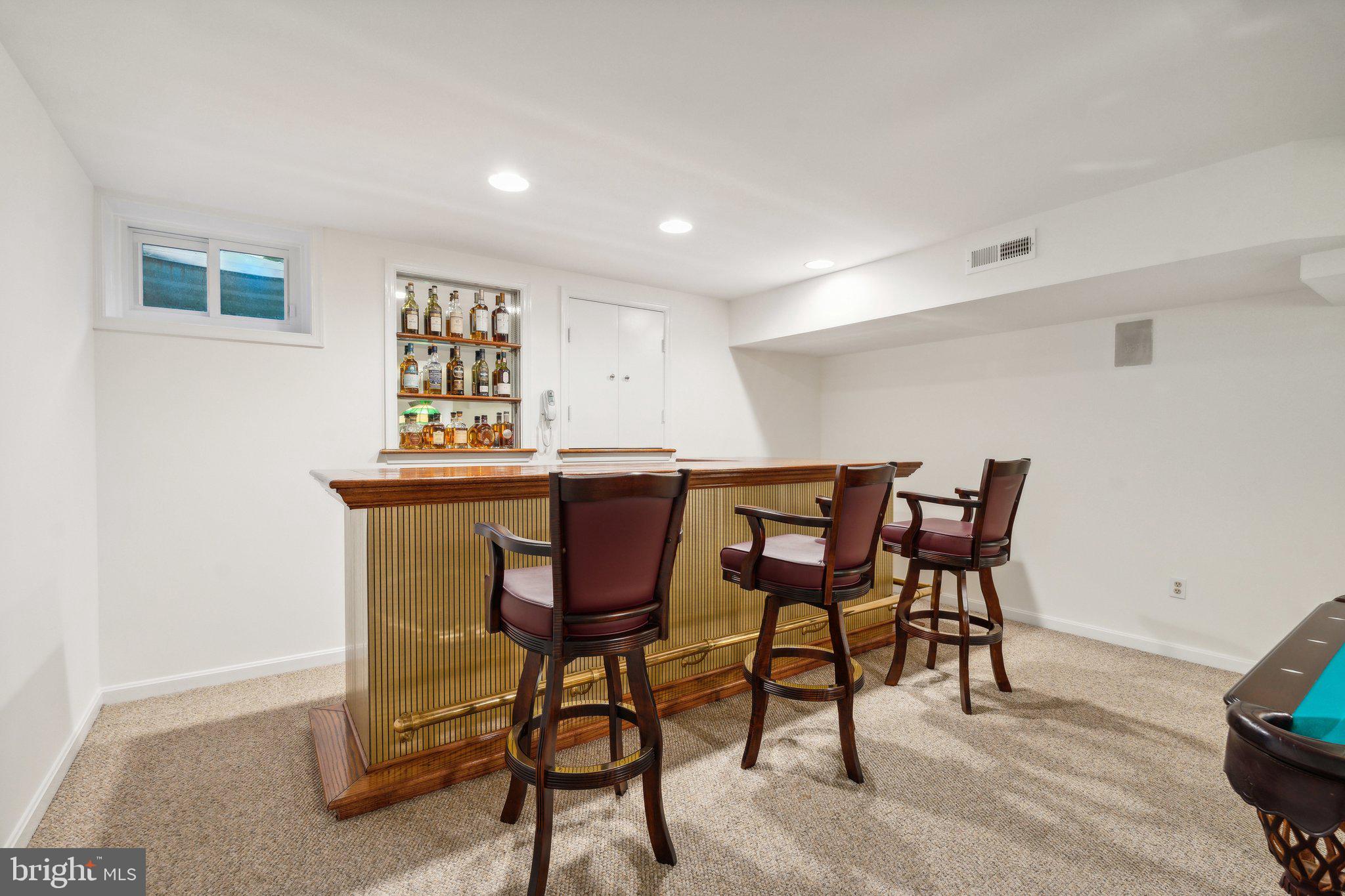 REDLAND KNOLLS - Residential