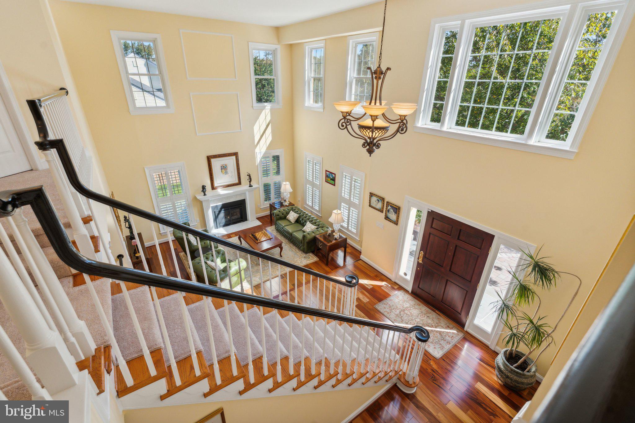 REDLAND KNOLLS - Residential