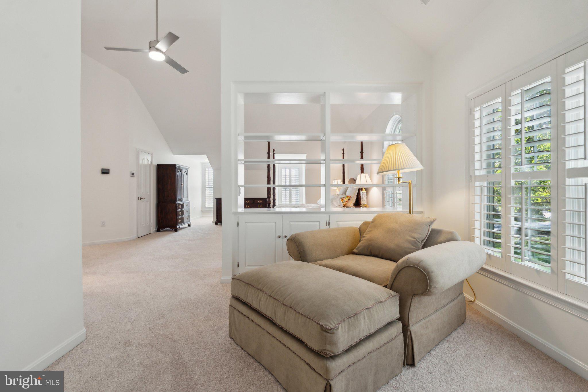 REDLAND KNOLLS - Residential