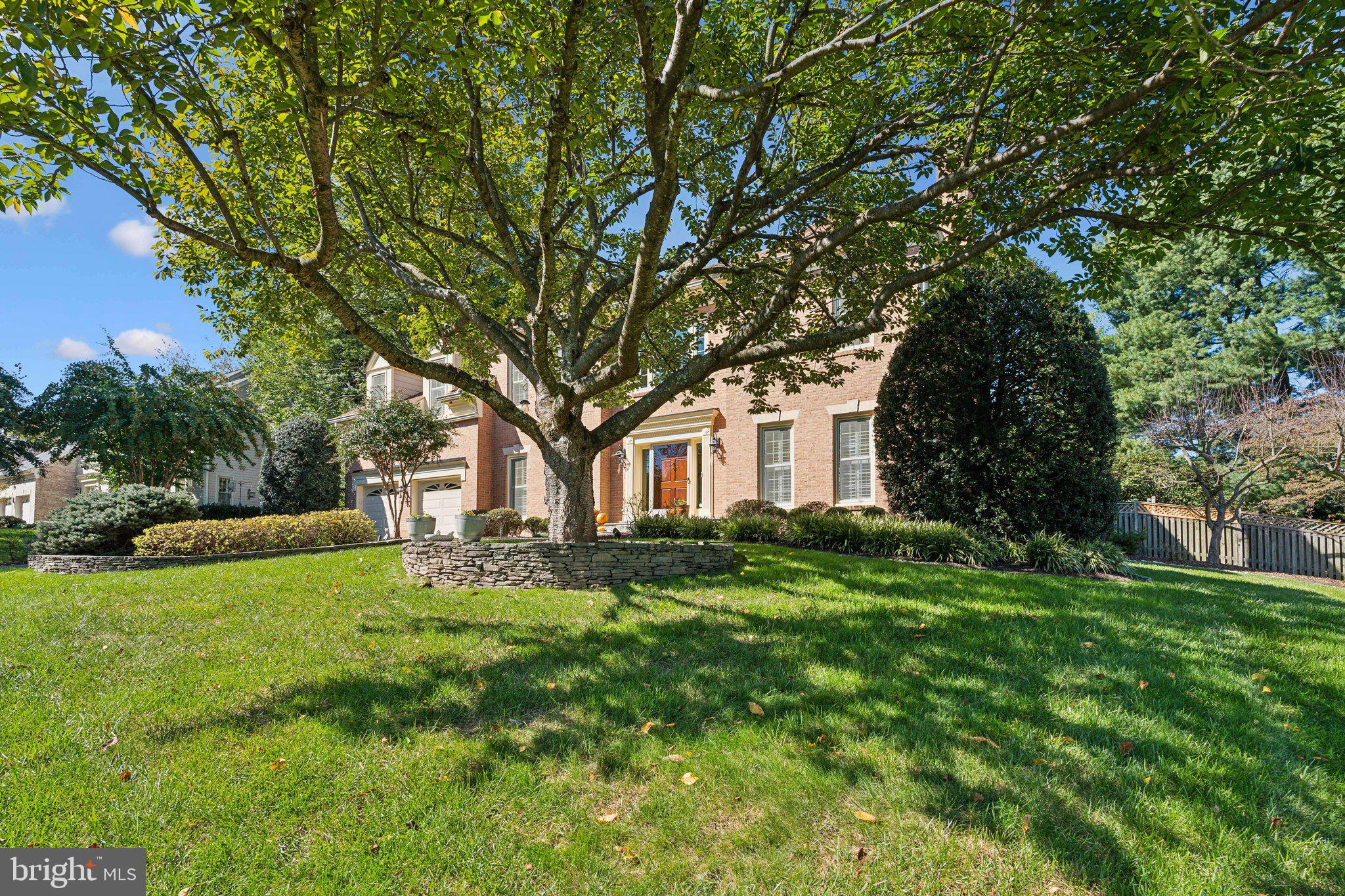 REDLAND KNOLLS - Residential