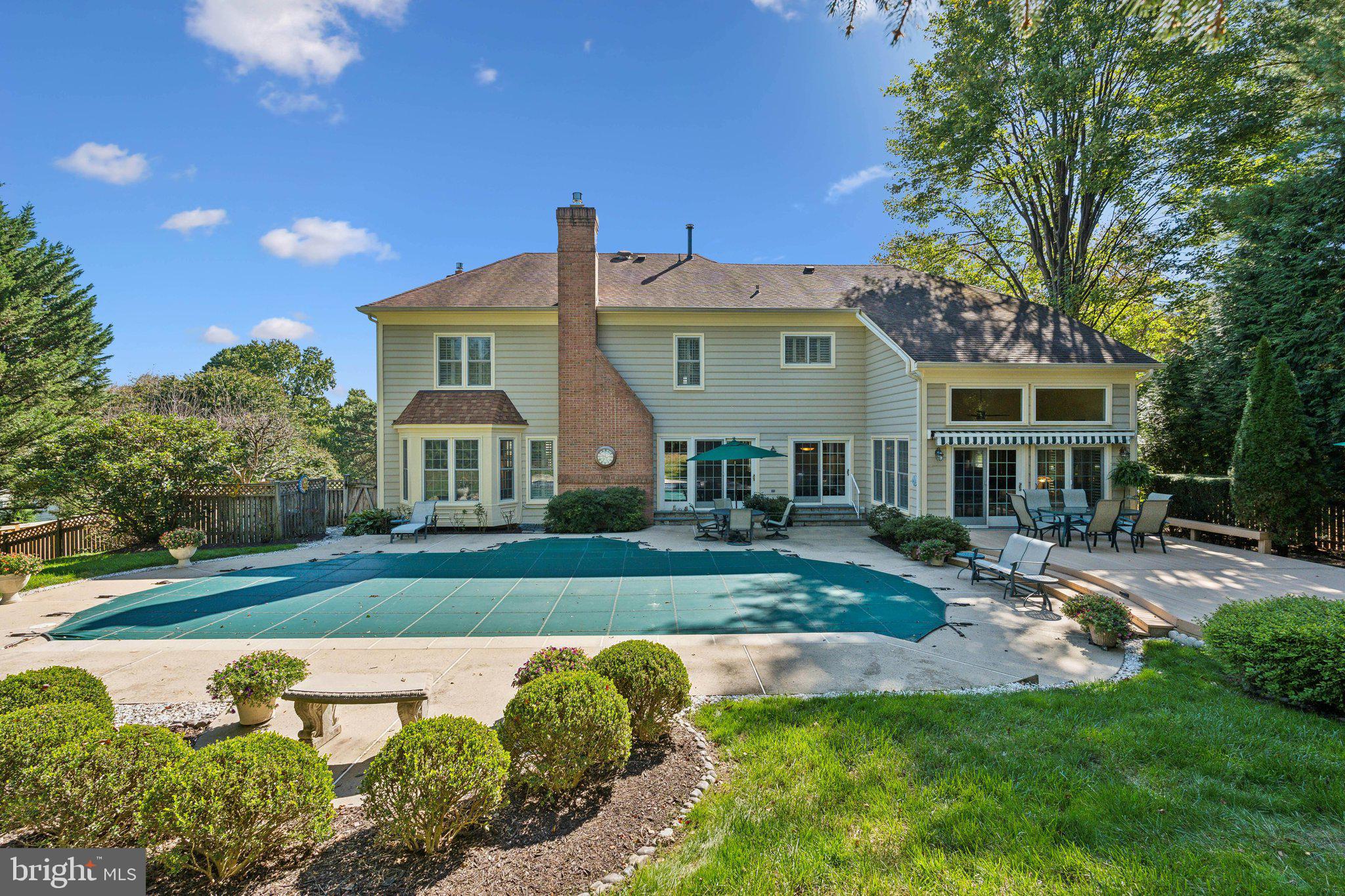 REDLAND KNOLLS - Residential