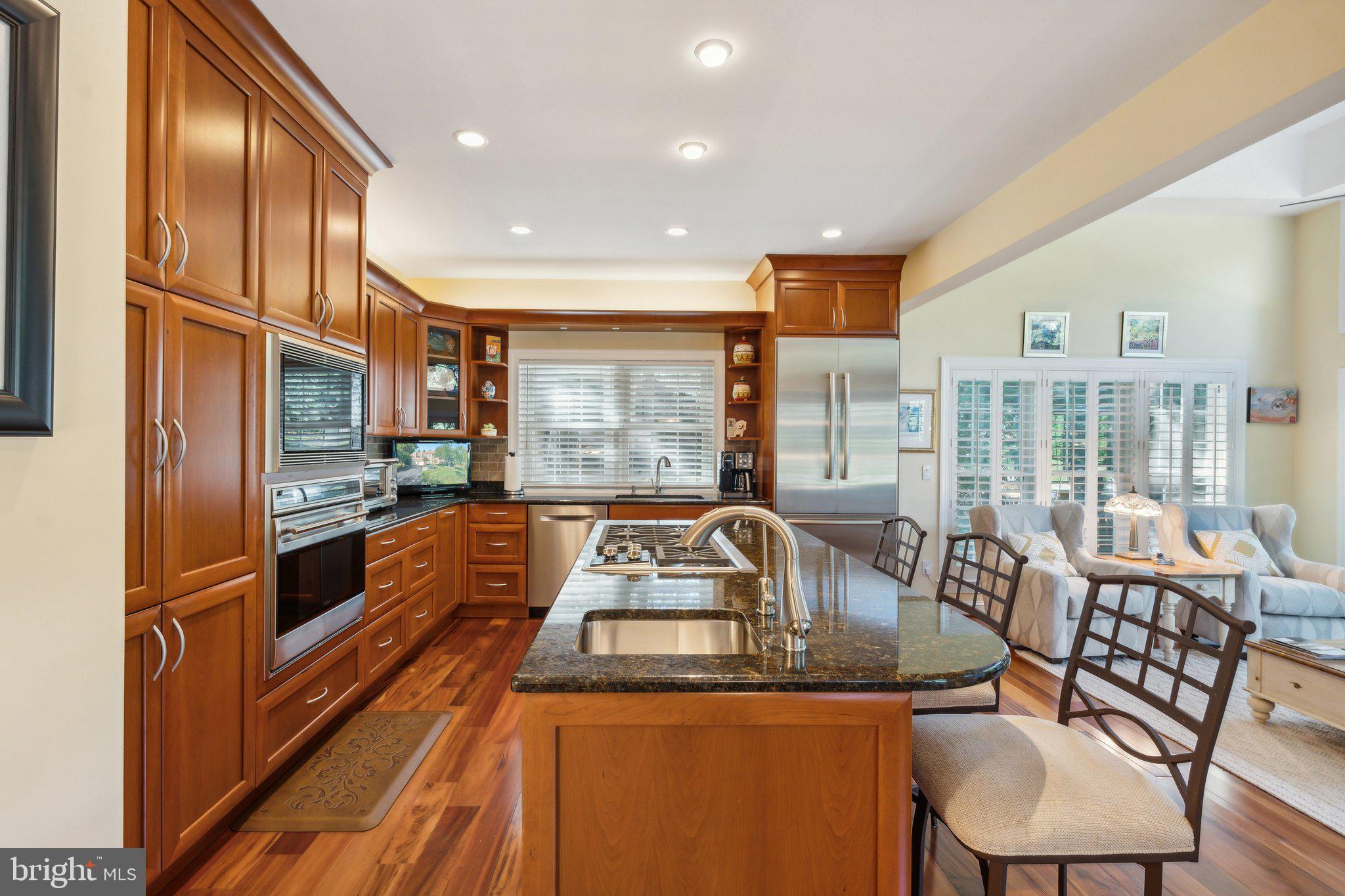 REDLAND KNOLLS - Residential