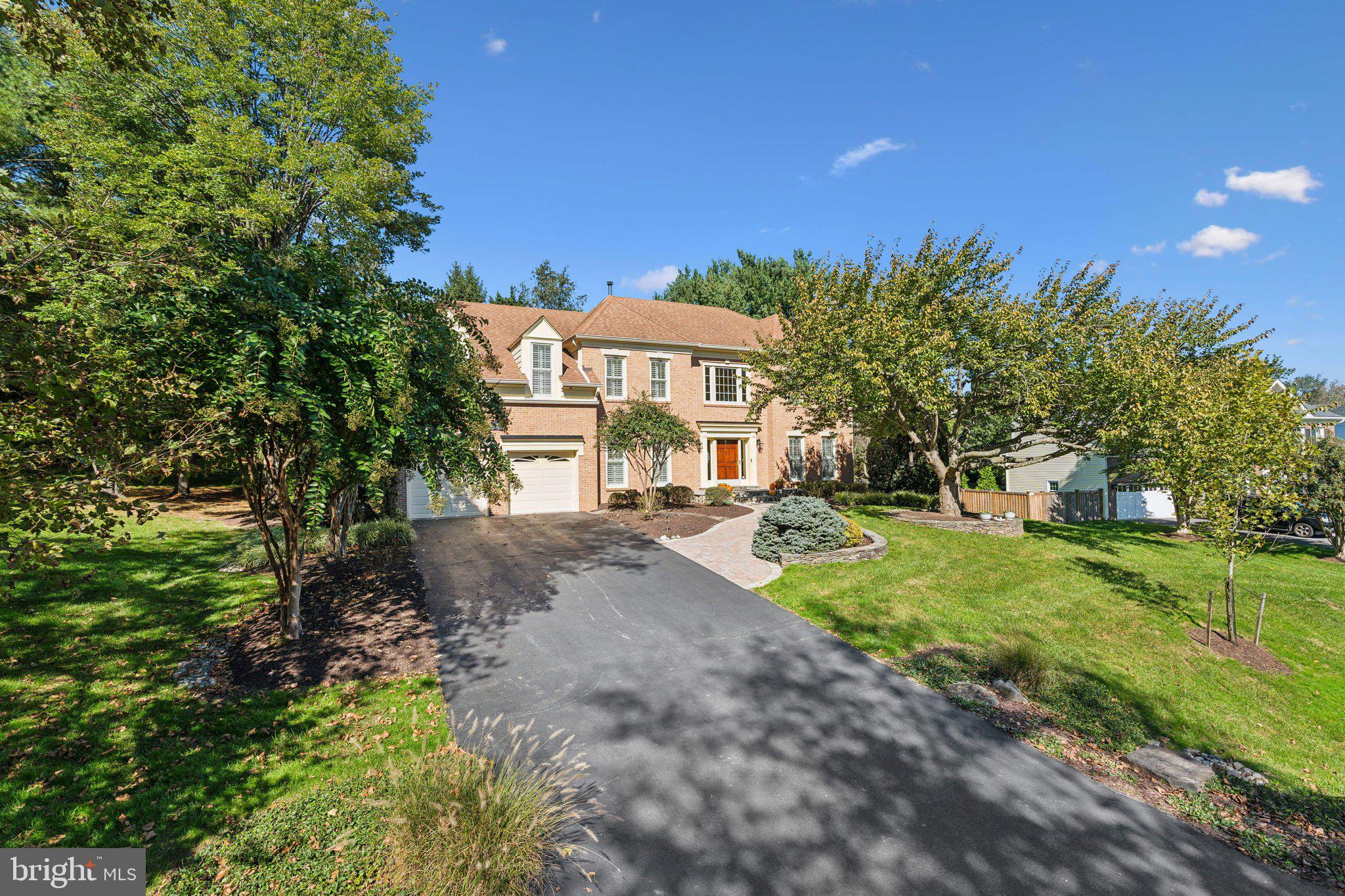 REDLAND KNOLLS - Residential