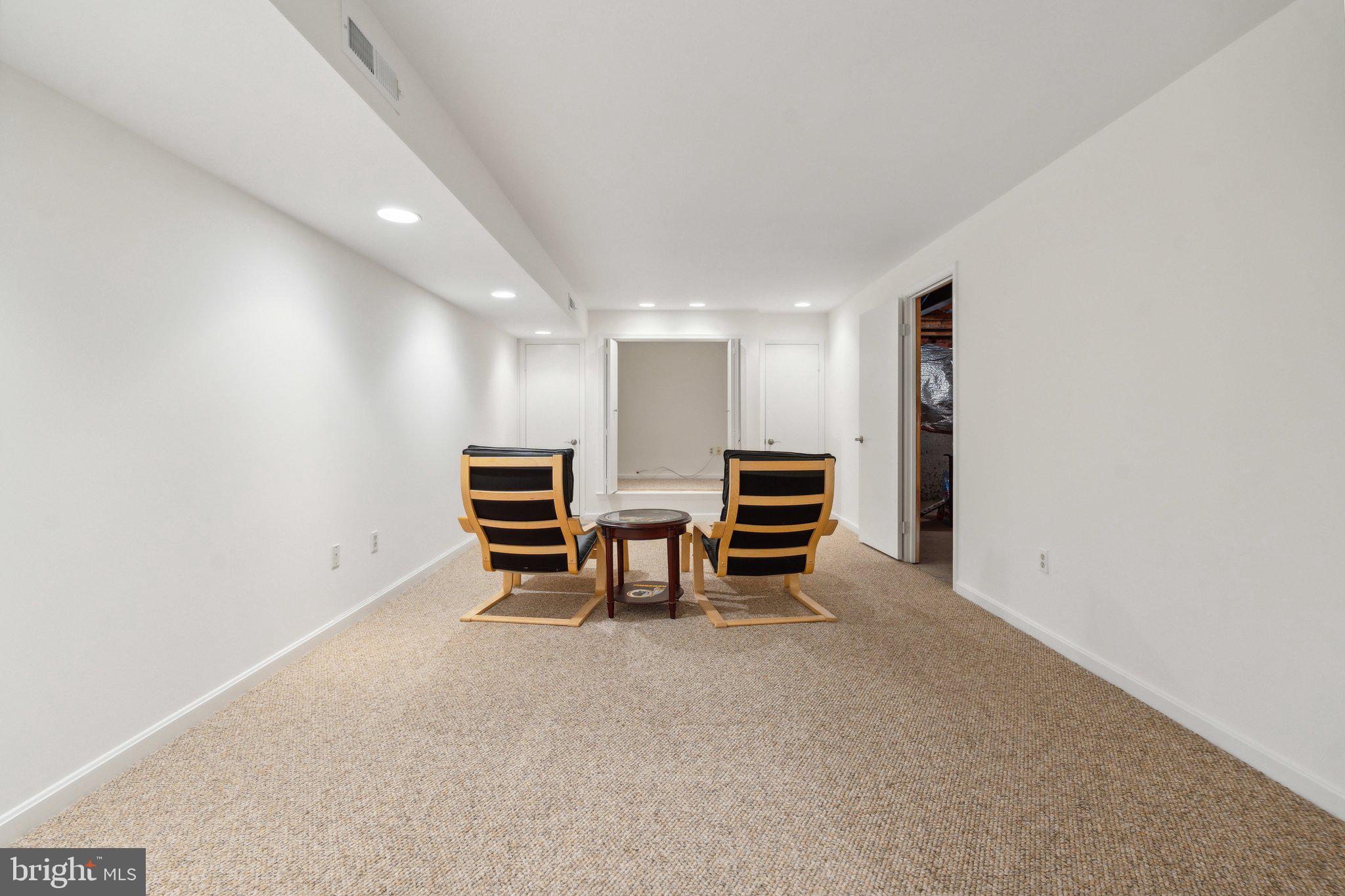 REDLAND KNOLLS - Residential